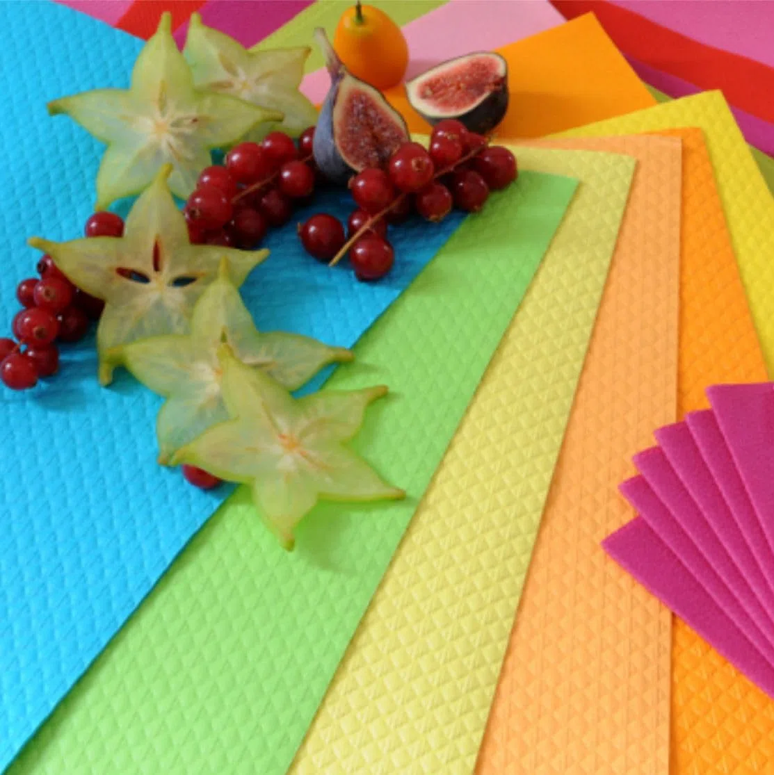Mantel desechable | Marfil | Papel gofrado reciclado | 30 x 40 cm | Impermeable | Lote de 1000 piezas