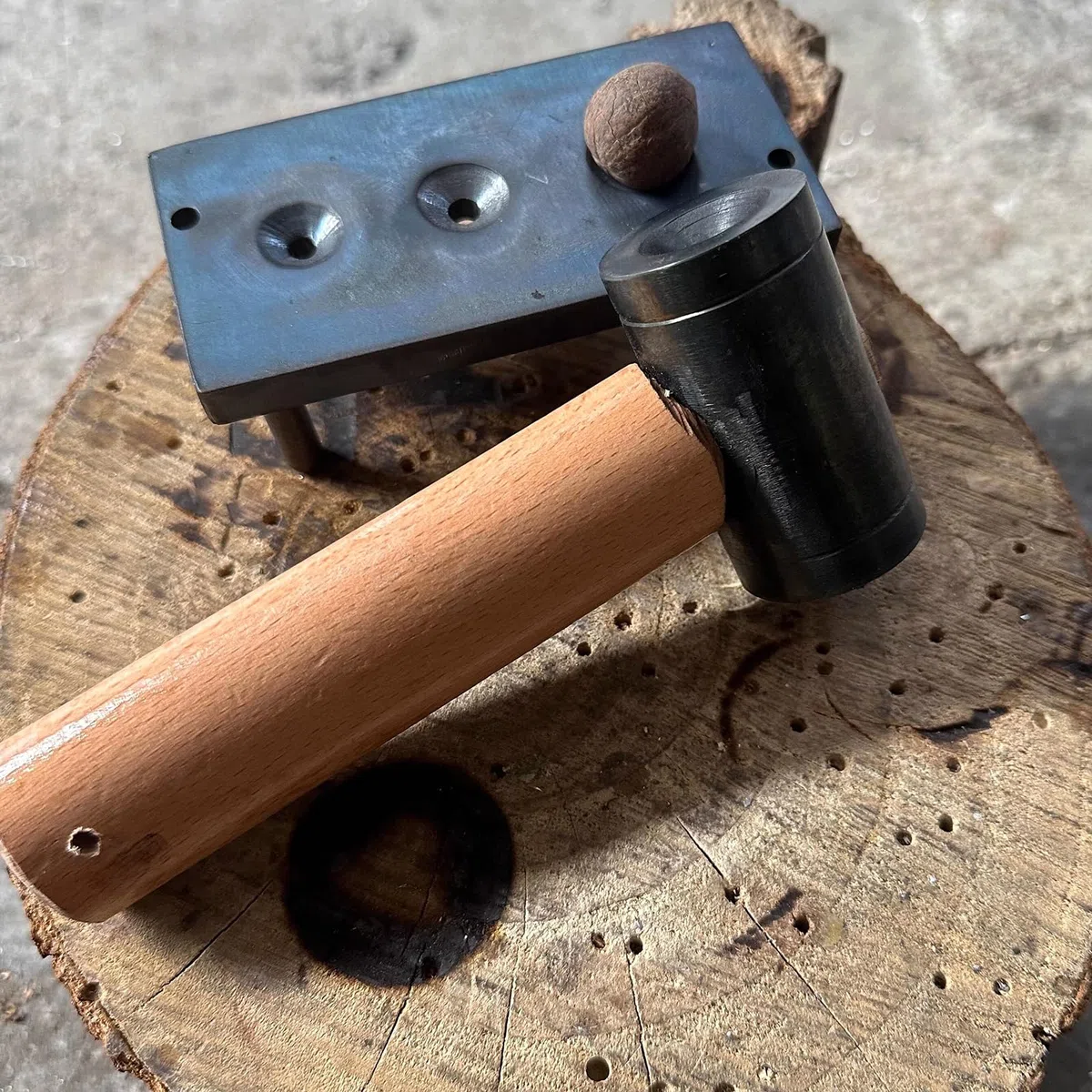 Cascanueces manual, pinzas resistentes para nueces, con base de hierro, martillo, avellanas con un diámetro de 12/16/19 mm, para nueces, nueces, avellanas, almendras, nueces