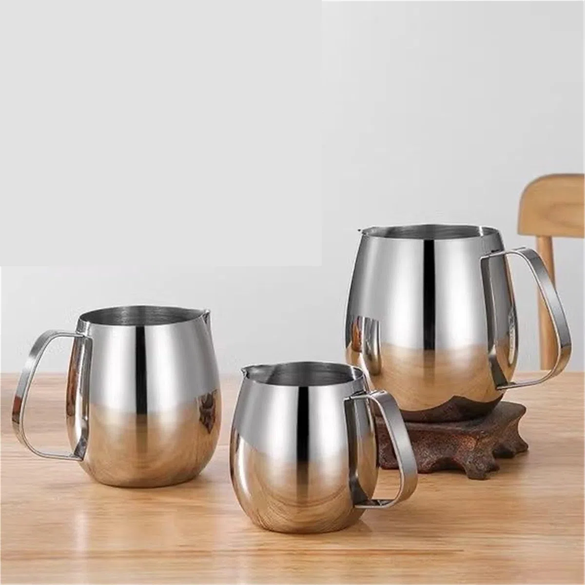 Jarra para Espumar Leche Cilindro de tracción de Acero Inoxidable, Tazas for Tirar de la Leche, ponche, Tazas de café, Leche, Hornear, té de la Leche, Tazas for Tirar(700ml)