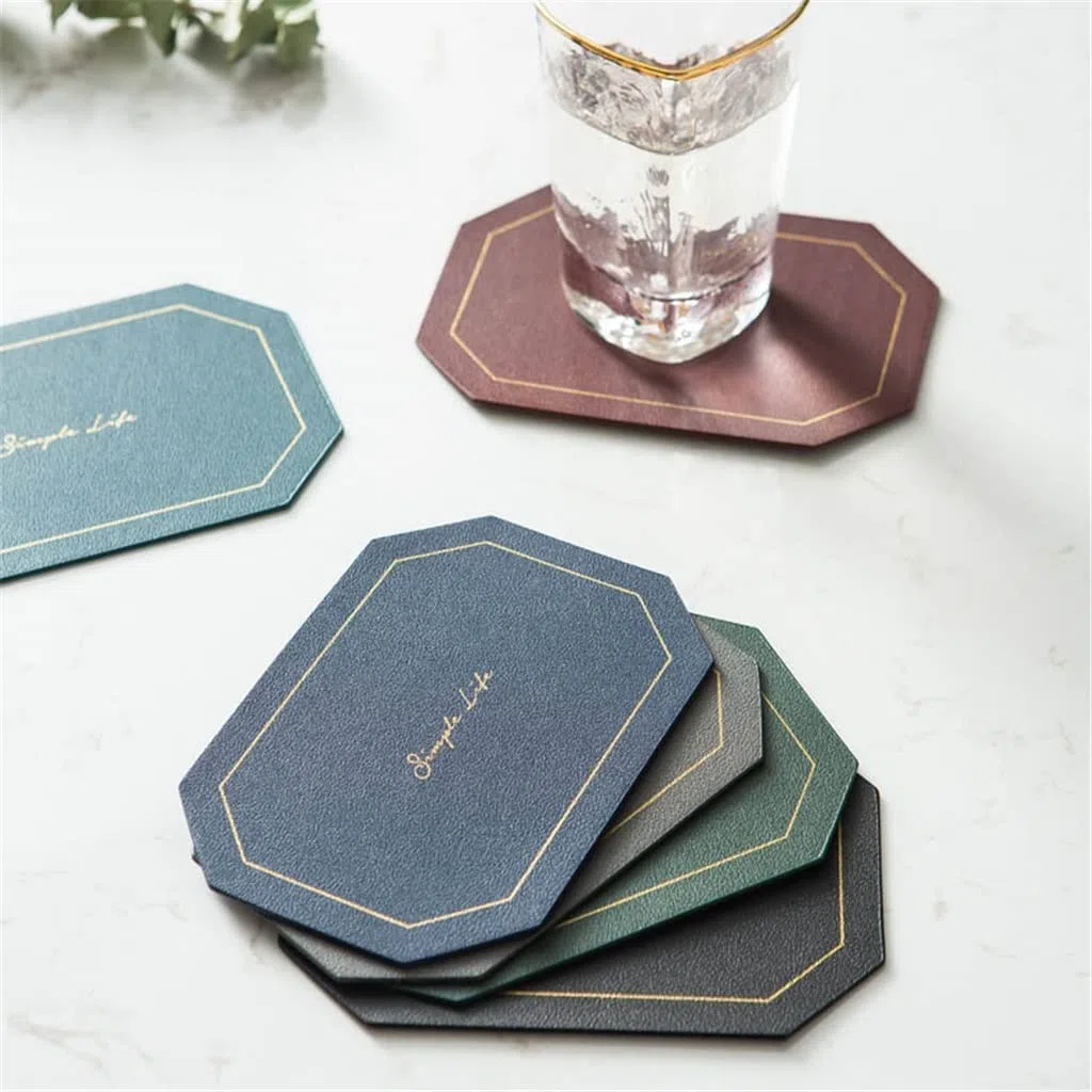 Salvamanteles, manteles individuales y posavasos, 4 Uds. De mantel individual de cuero octogonal con posavasos, mantel de cocina, almohadillas lavables for tazas (F 43 * 30cm) ( Color : Black Soul Eat