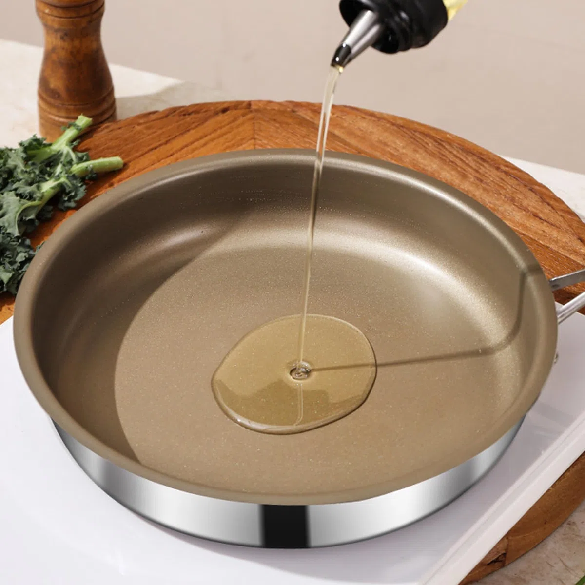 Sartén De Titanio Con Tapa 30Cm Sarten Titanio Puro Antiadherente Ligero Fondo Plano Mango Ergonómico Menos Humo Apta Para Lavavajillas Para Estufas Y Placas De Inducción