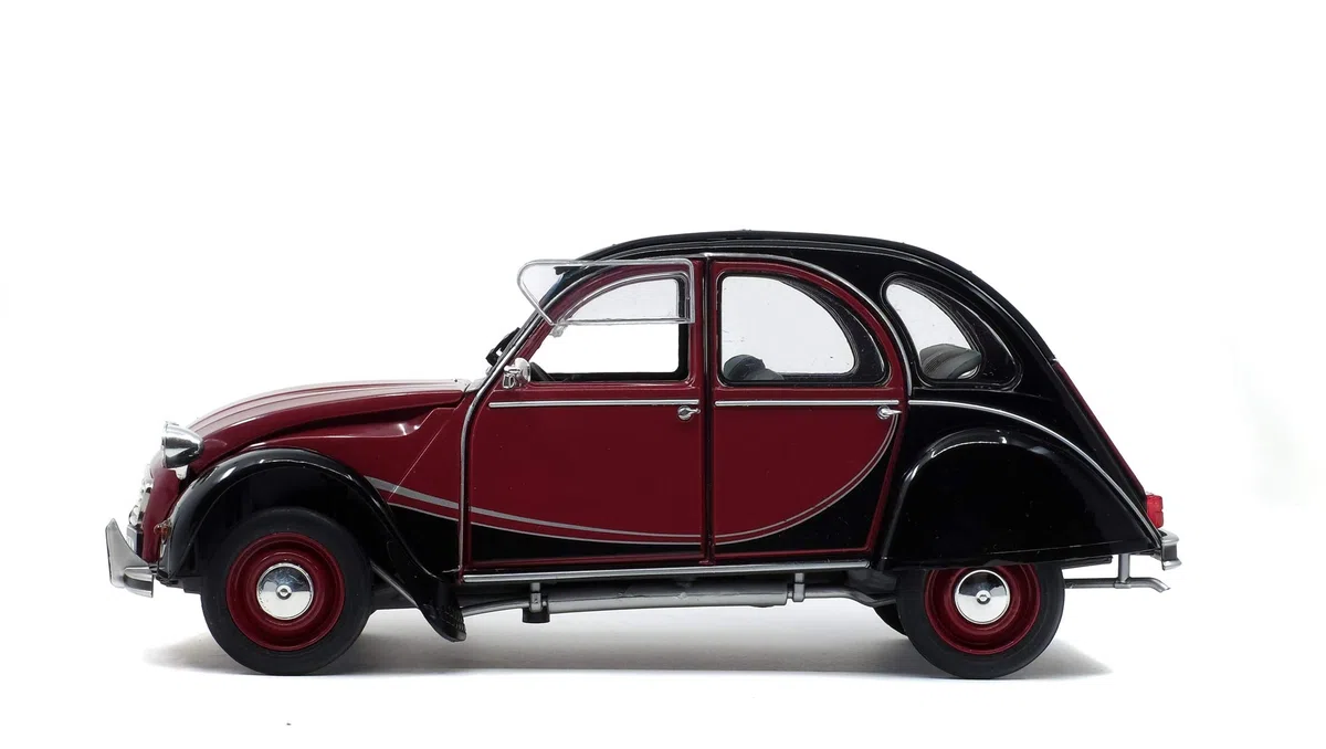 Solido 421185310 Citroen 1:18 2CV6 Charleston, Multi