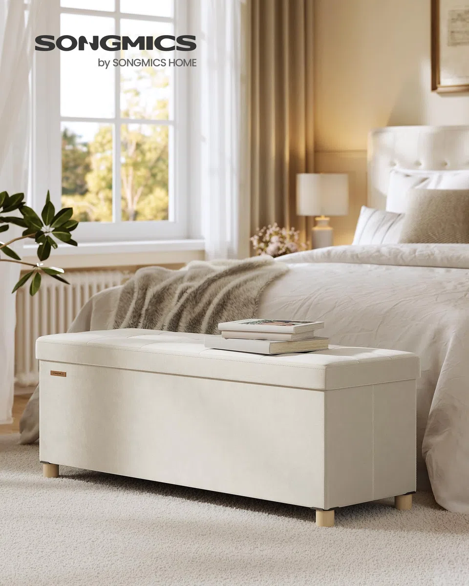 SONGMICS Puff Almacenaje, Banco Plegable, 38 x 110 x 40 cm, Reposapiés, 112 L, Superficie de Terciopelo, para Dormitorio, Sala de Estar, Dormitorio, Beige Capuchino LSF0518W02
