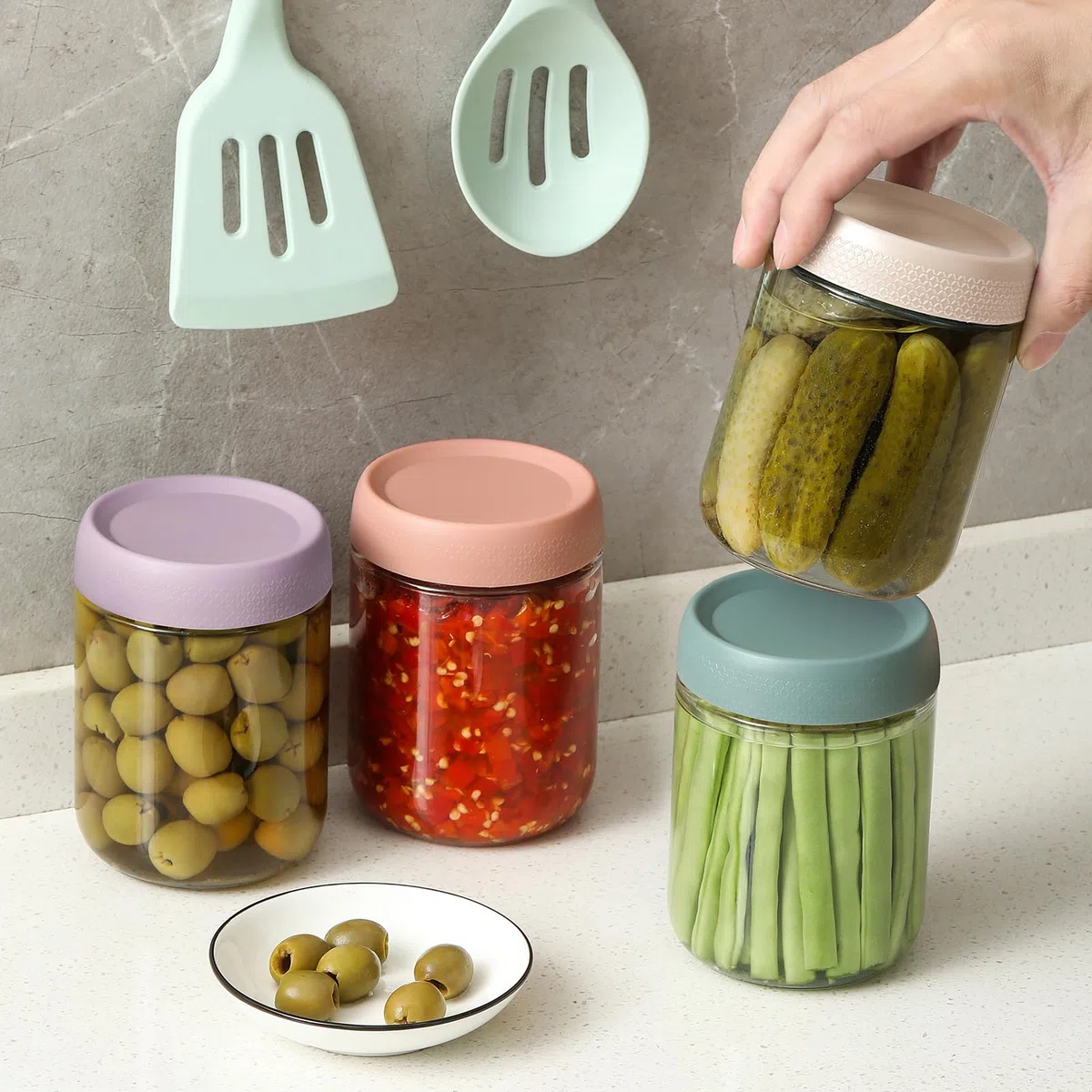 NETANY Paquete de 4 tarros de vidrio de 16 onzas con tapas herméticas, recipientes de avena nocturna con tapas, tarros de ensalada Mason de boca ancha, recipientes de vidrio para almacenamiento de