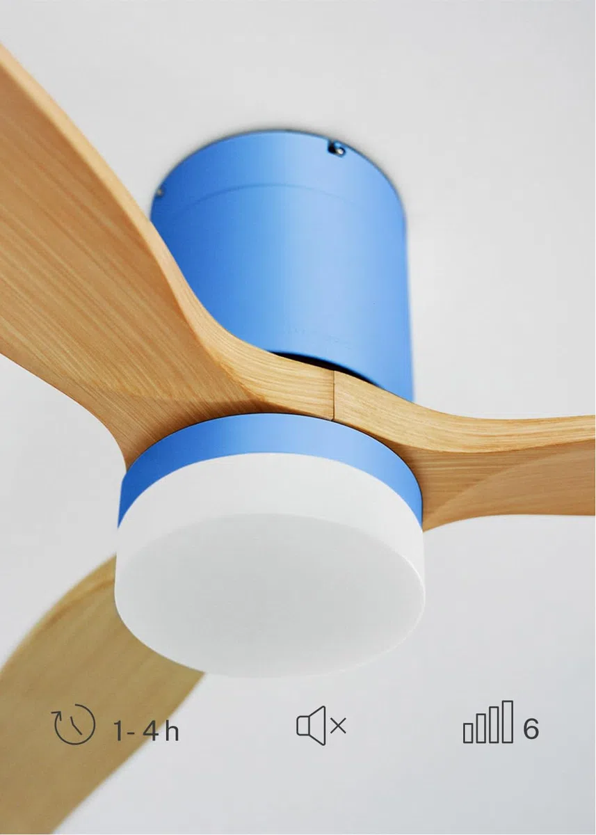 CREATE / WINDCALM M/Ventilador de techo ABS con luz azul cobalto efecto aspas madera clara con Wifi y mando / 40W, Temporizador, Ø132 cm, 3 temperaturas de luz, función verano-invierno