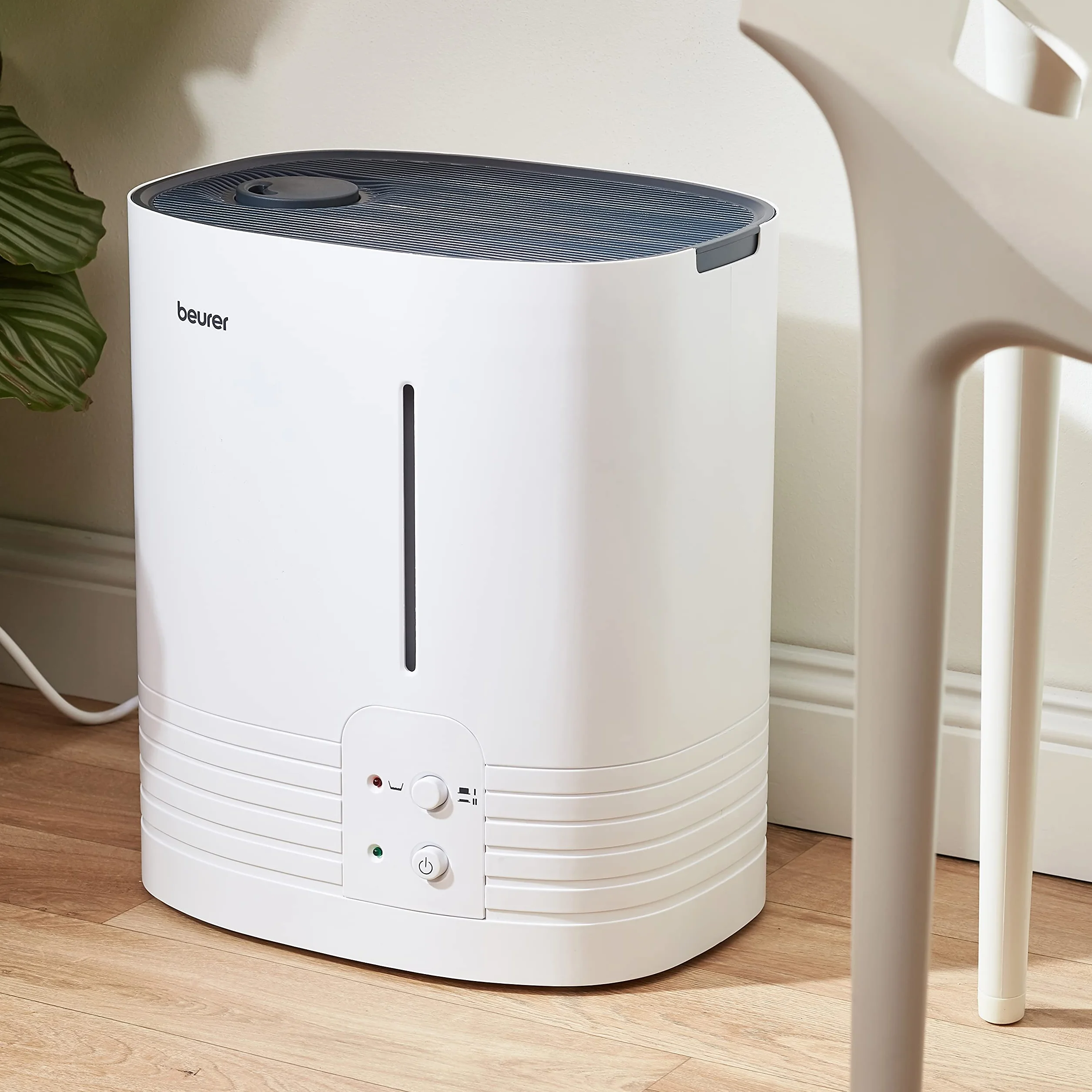 Beurer LB55 Humidificador con Tecnología de Vaporización de Agua Caliente, Espacios Hasta 50 m², Máxima Nebulización 400Ml/H, 365 W, Depósito 6 Litros, Blanco