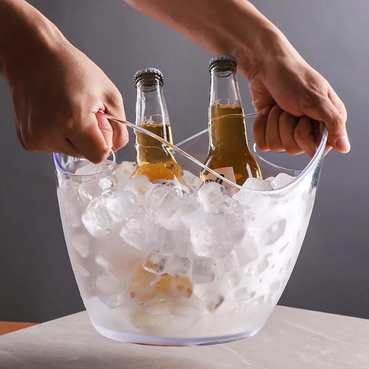 Cubo para Bebidas con Asas, Cubo Grande para Hielo, Ideal para familias, Fiestas, barbacoas y picnics, Transparente, 8 l, Morado
