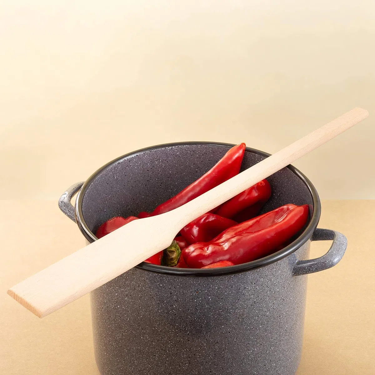 Espátula de madera grande de 32 pulgadas para cocinar, volteador de madera natural de mango largo, resistente al calor, antiadherente, seguro, espátula plana de madera para freír, voltear