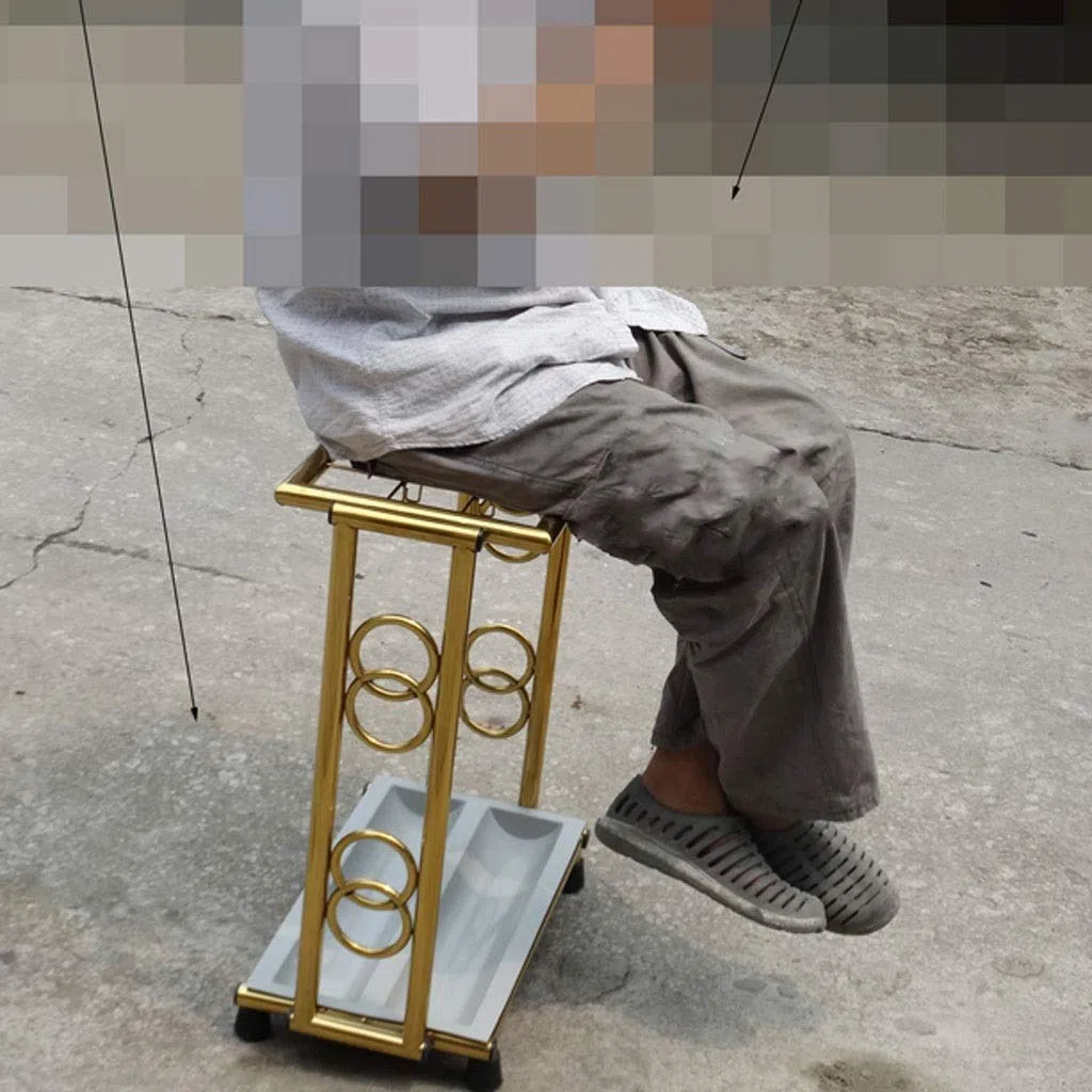 Home - Soporte para paraguas con bandeja de agua extraíble, estante decorativo de metal independiente para entrada, colección de lluvia, solución de almacenamiento elegante y funcional