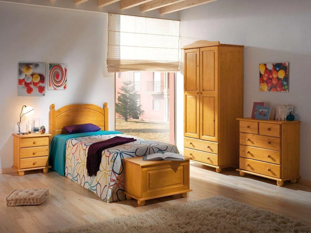 Baul de Madera Maciza de Pino, con puerta abatible, serie Canet. Medidas: 46x70x39 cm (AltoxAnchoXfondo), (Miel)