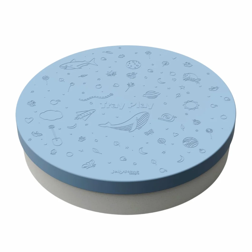 Jellystone Designs, Bandeja de juegos Tray Play 2 en 1 con tapa, juego sensorial para niños a partir de 3 años, fibra de bambú y melamina, azul suave, 35,5 x 6 cm