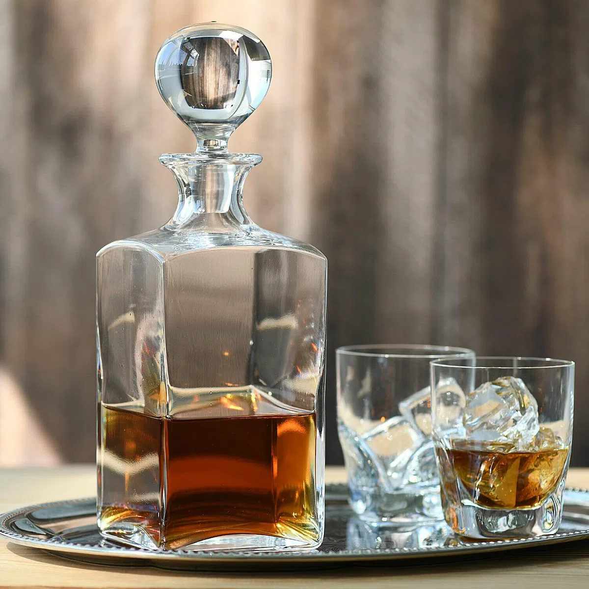 Krosno Decantador/garrafa para whisky y ron con tapón | 1000 ml | Colección Caro | Caja regalo con copa de brandy y botella de agua | Para casa, restaurantes y cocina | Cristal sin plomo