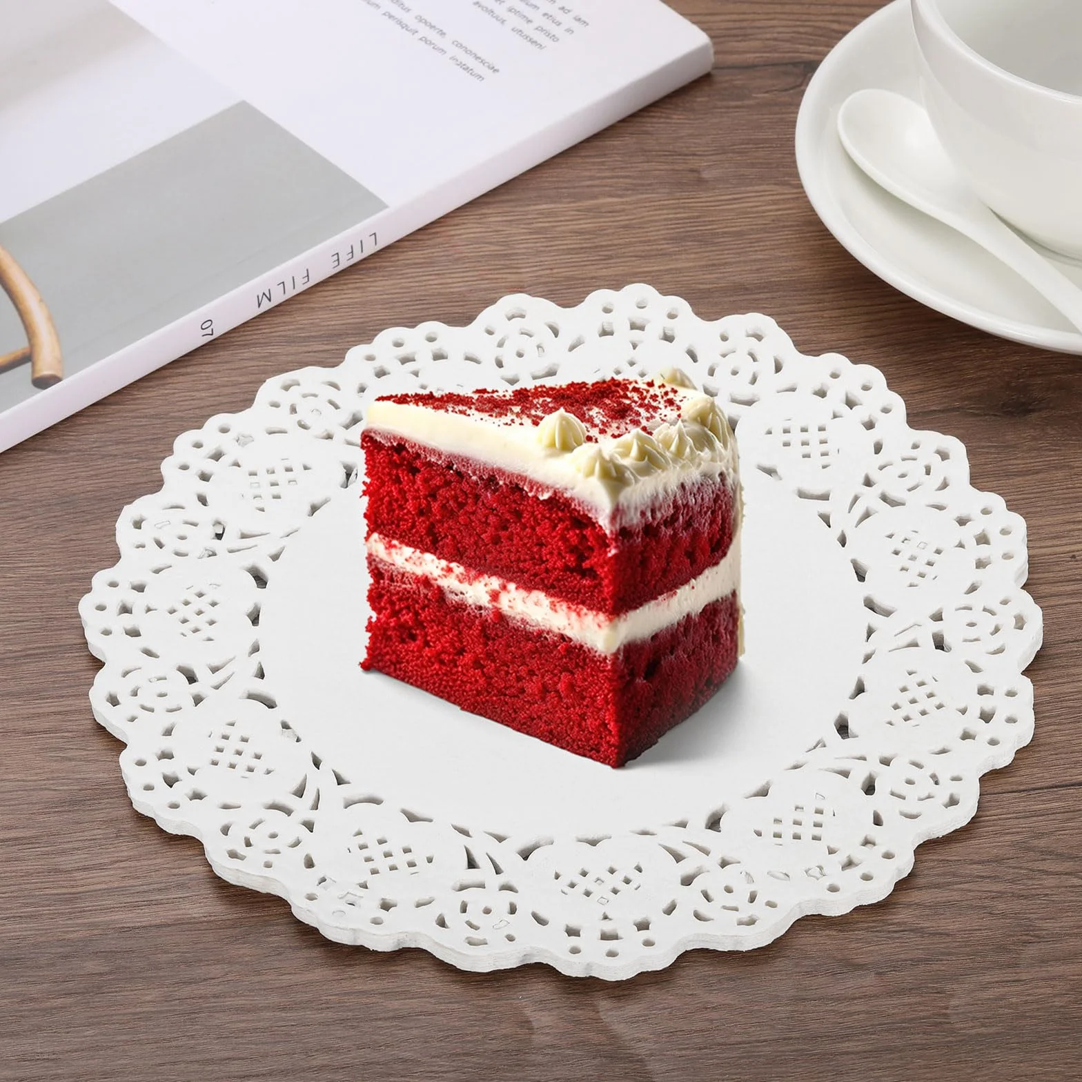 uxcell 1000 tapetes de papel de encaje blanco de 7.5 pulgadas, redondos, desechables, manteles individuales de papel decorativos para bodas, cumpleaños, pasteles, postres, vajillas y alimentos
