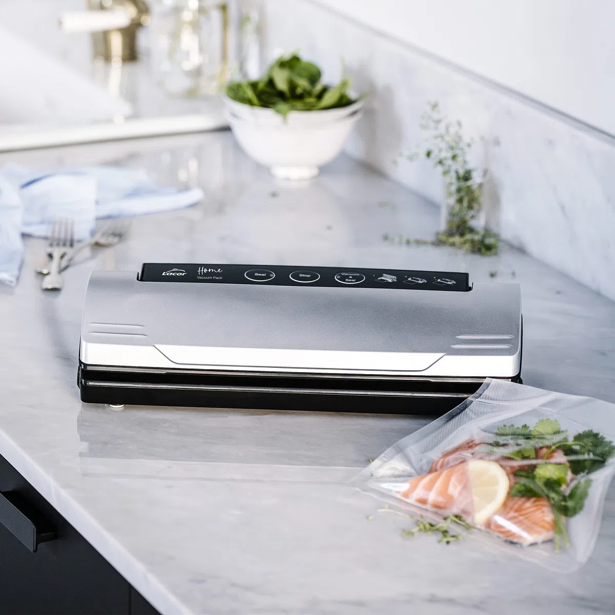 LACOR - 69050 - Envasadora al vacío doméstica, Máquina de vacío, Selladora de alimentos Automático y/o Manual, Especial para Conservar Alimentos Secos y Duros, Potencia: 110W, Acero Inoxidable, Gris