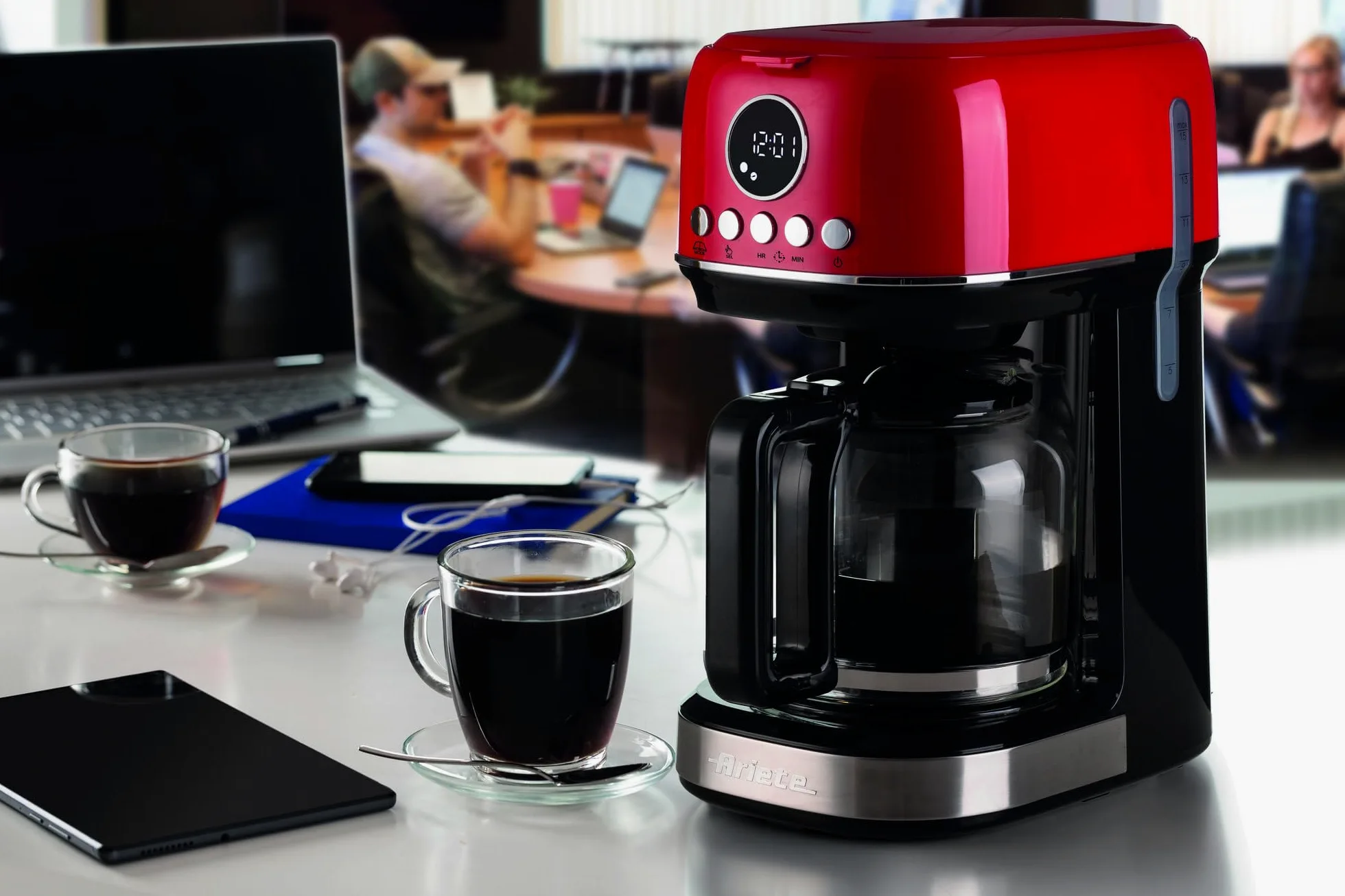 Ariete 1396/00 Moderna cafetera de filtro, Café de goteo, Capacidad hasta 15 tazas, Base calefactora, Pantalla LCD, Filtros extraíbles y lavables, Roja