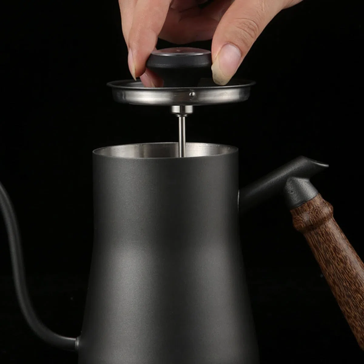 Milisten Tetera y Diseño Chic de 550 Ml Filtro de Goteo de Acero Inoxidable Mango Ergonómico para Infusiones de Té y Café en Casa