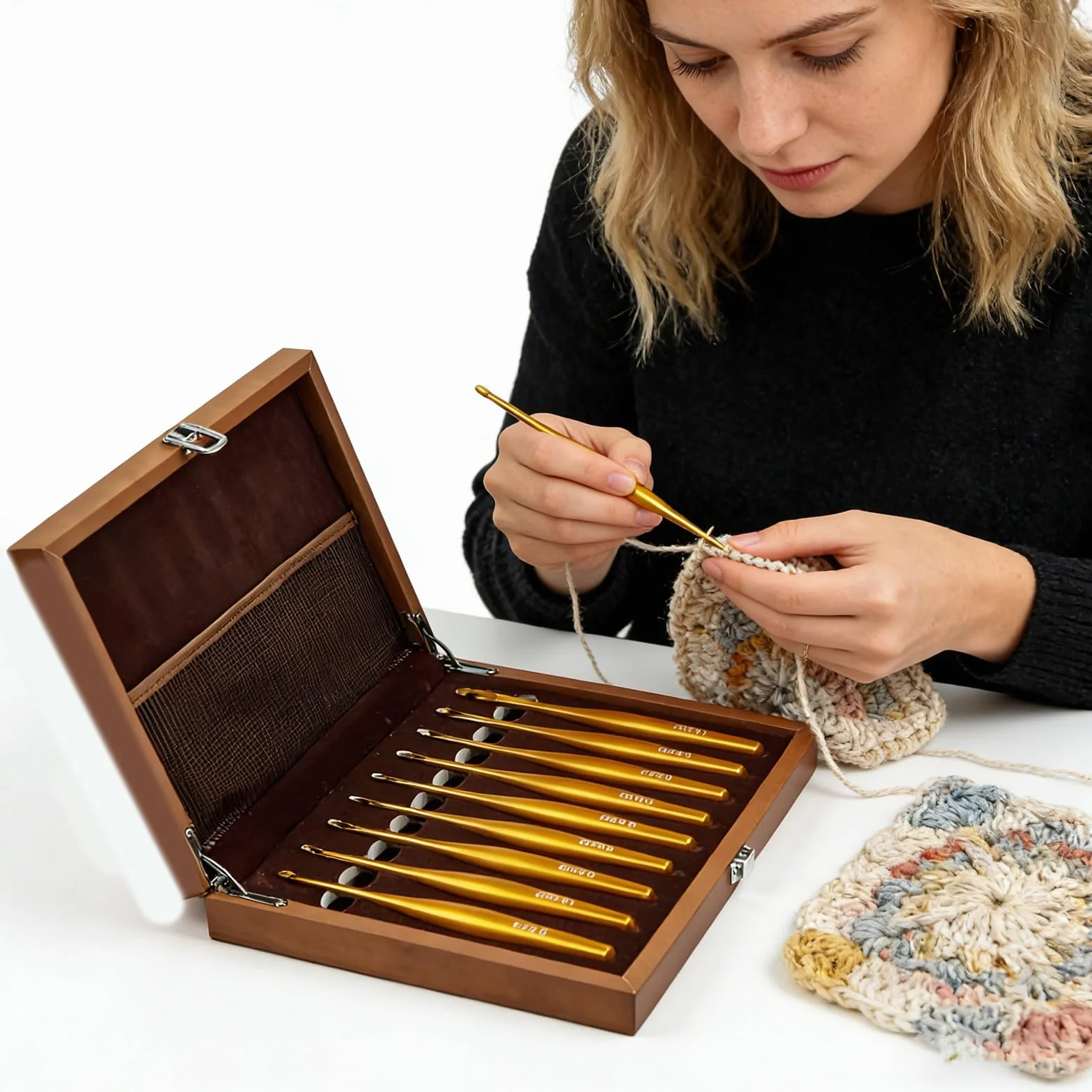 Juego de ganchos de ganchillo desmontables de alúmina de varios tamaños con mango de madera corto para mejorar la durabilidad, estuche incluido para manualidades