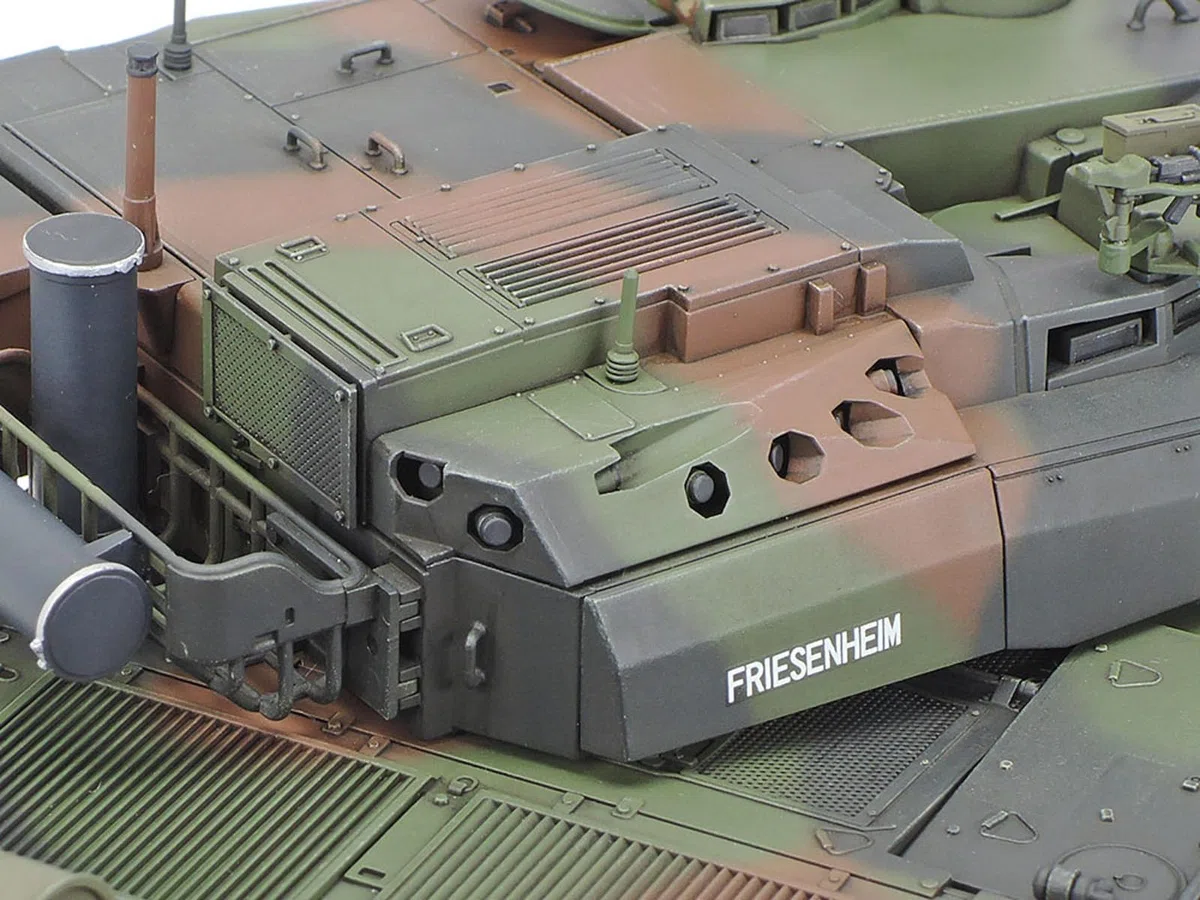 Tamiya TAM35362 1/35 Vehículo Tanque de Batalla Principal 35362-1:35 French KPz Leclerc Series 2, construcción de Modelos, Kit de plástico, sin barnizar, Mediano