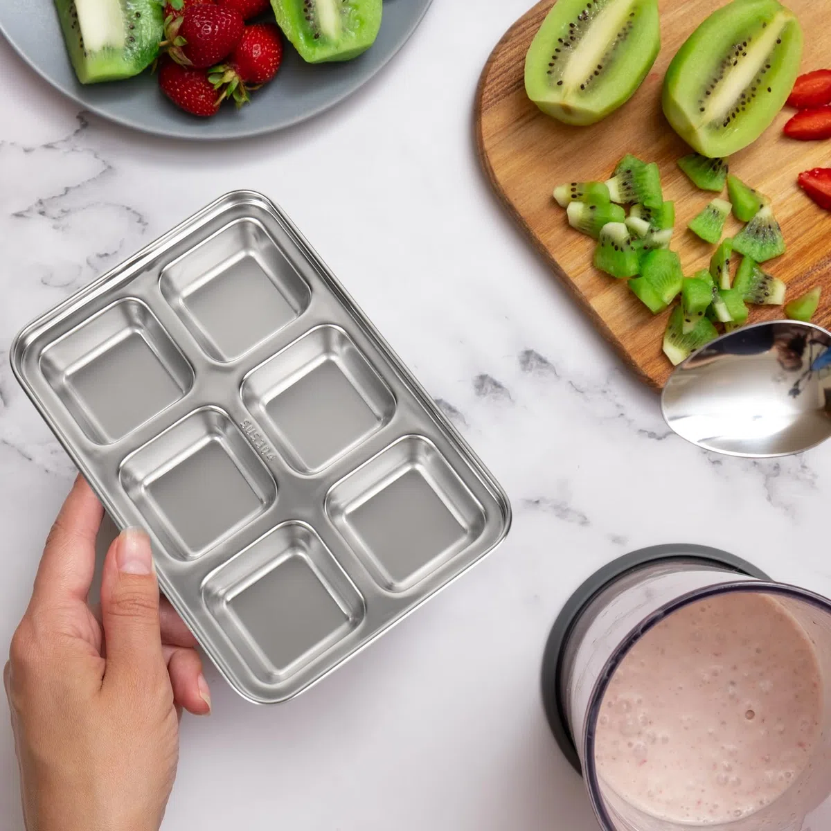FYSUIMU Paquete de 3 bandejas de hielo de acero inoxidable para congelador, bandejas de hielo de metal con tapas para el hogar, cocina, bar, cóctel, whisky
