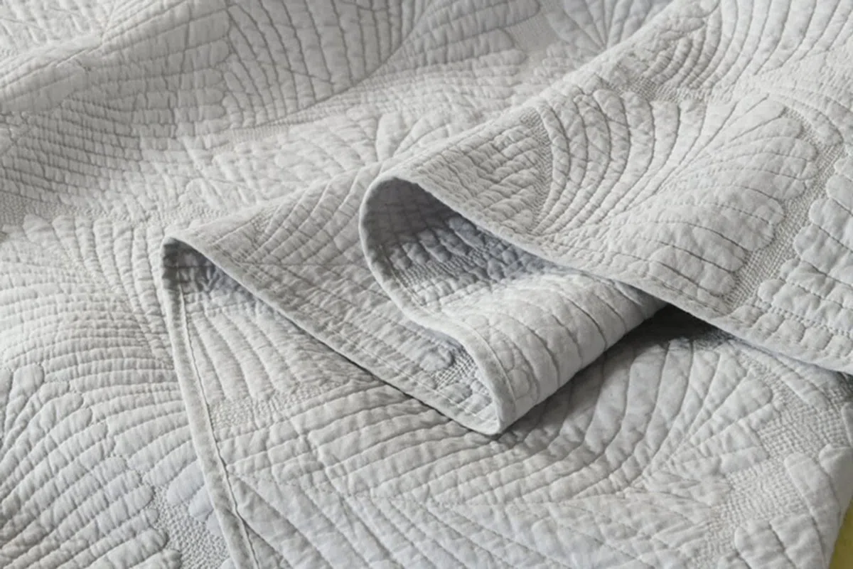 KISKIS Lujo Acolchado Colcha Ligero Reversible Bordada Sobrecama Juegos De Ropa De Cama + 2 Fundas De Almohada,Gris,Double 230x250cm