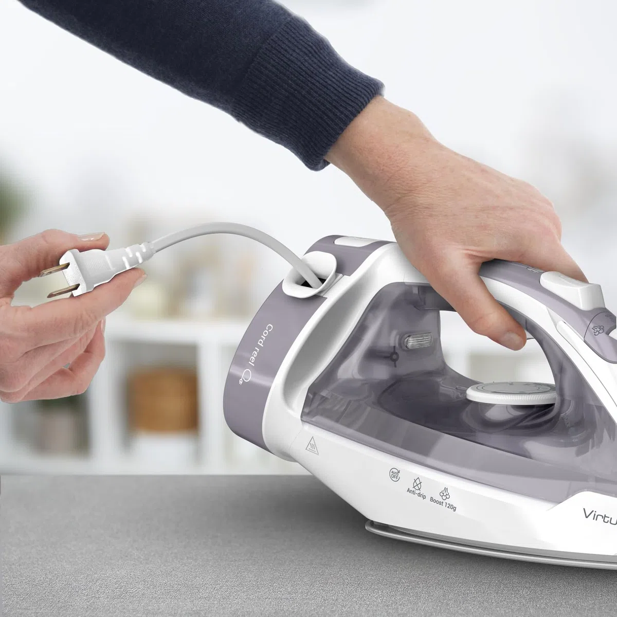 T-fal Virtuo FV2C80U0 - Plancha de vapor con cable retráctil y apagado automático, suela de cerámica XL, color gris