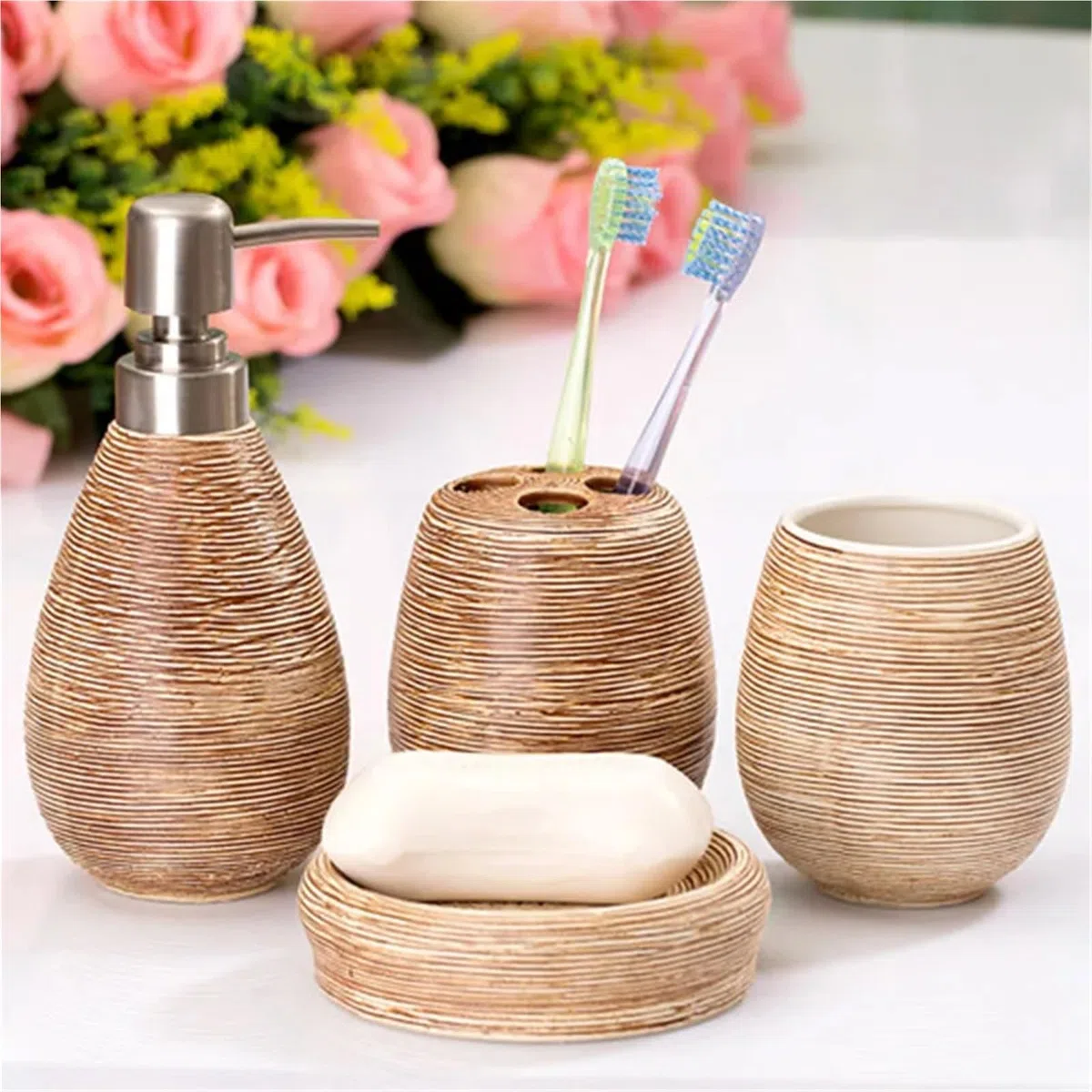 Set De Baño Juego de cerámica for baño, dispensador champú, Botella, jabonera, Soportes for cepillos Dientes, Accesorios for Taza Enjuague(Brown 4pcs)