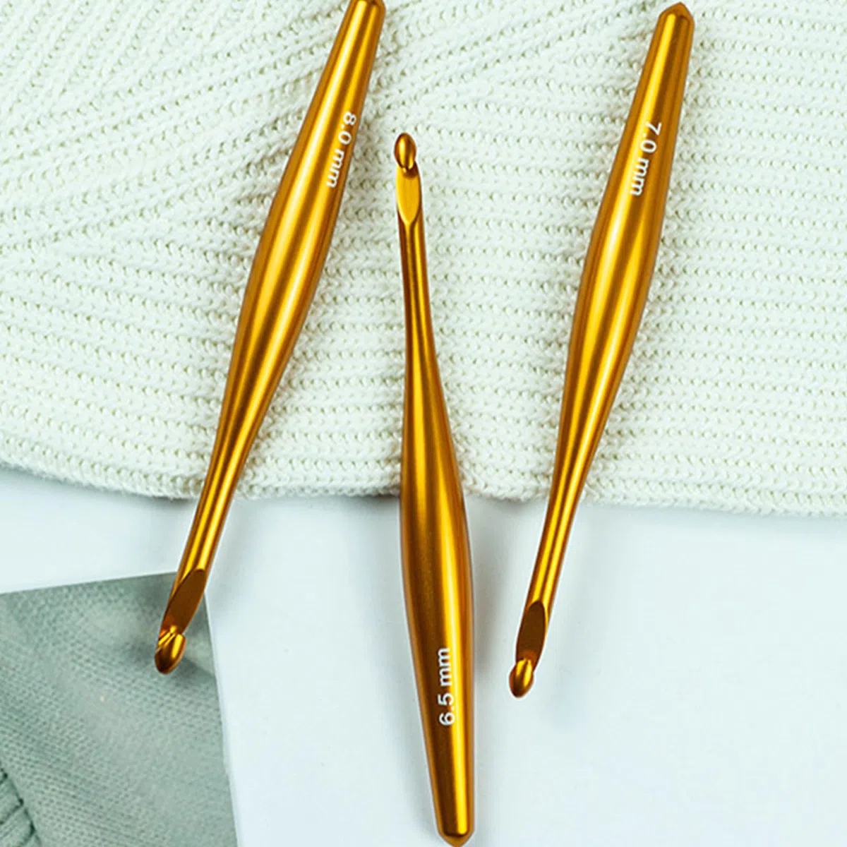 Juego de agujas de ganchillo de alúmina con diseños desmontables, mango ergonómico de madera, varios tamaños y bolsa de almacenamiento, ganchillo de viaje