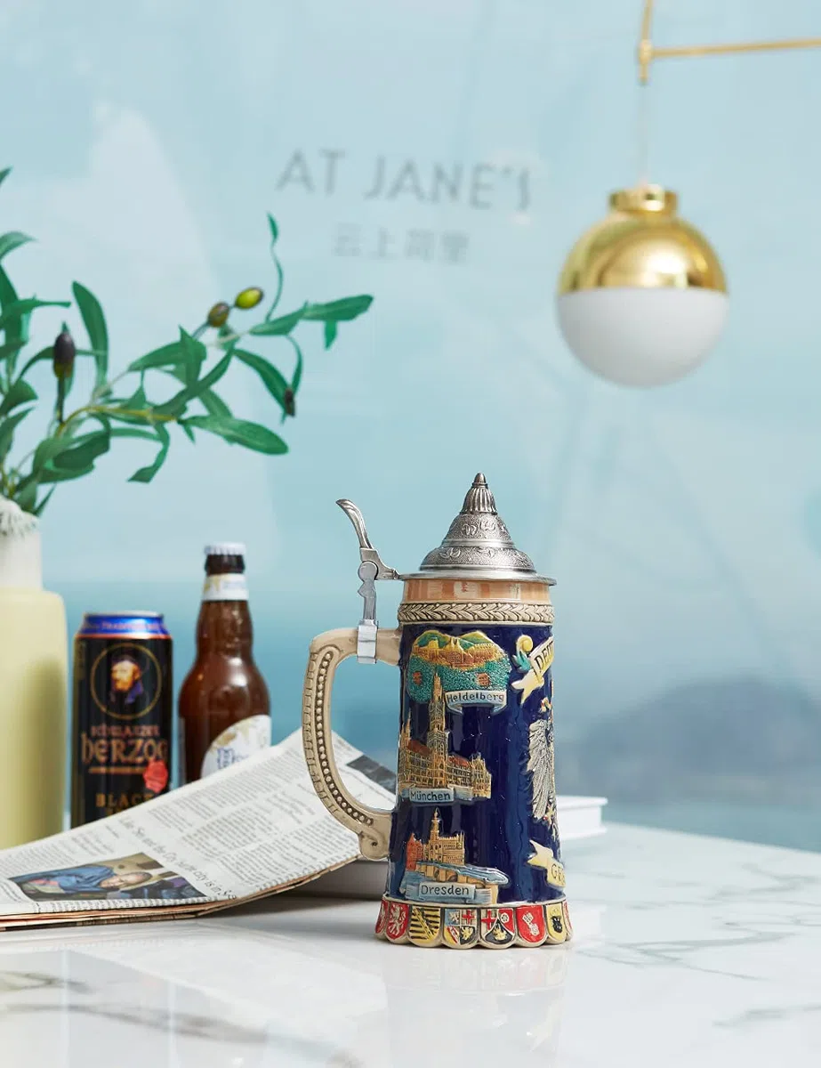 HAUCOZE Jarra de Cerveza Alemana Vikinga Bavaria,Taza con Tapa, Regalo de Oktoberfest y Cumpleaños para Hombres Padre Esposo 0,6 Litros
