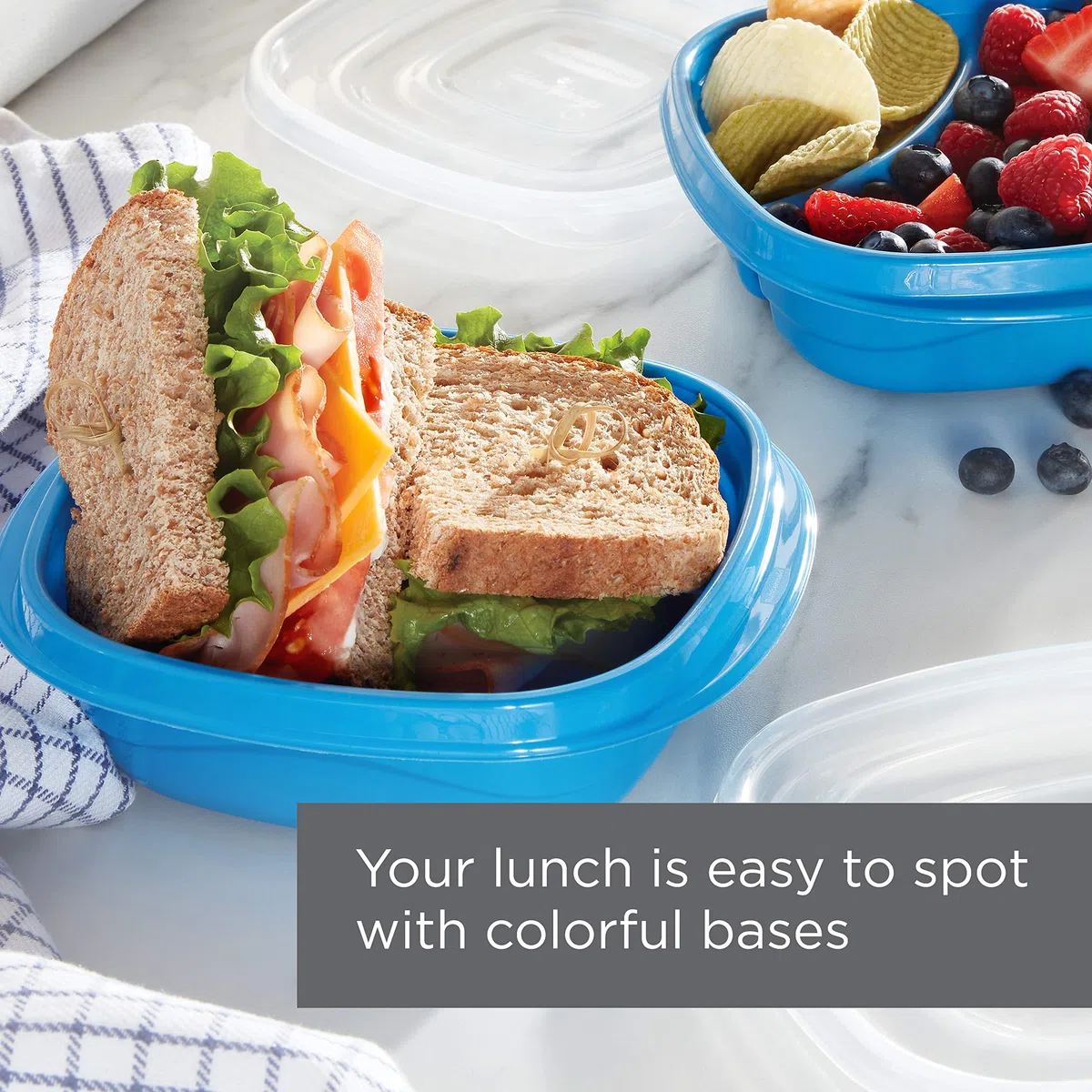 Rubbermaid 2117365 TakeAlongs On The Go - Recipientes de almacenamiento de alimentos y preparación de comidas, juego de 25 (50 piezas en total), color azul marino