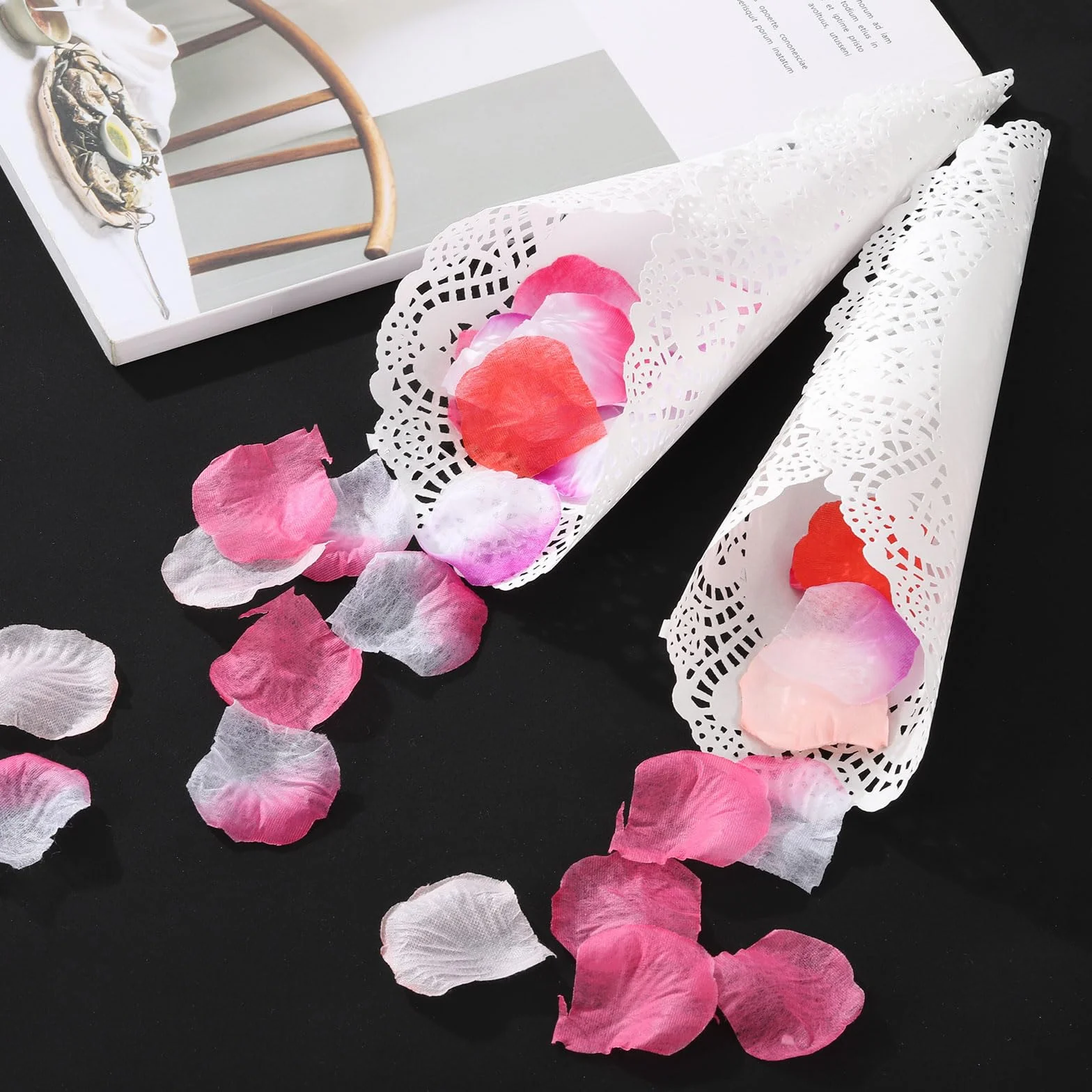 uxcell 1000 tapetes de papel de encaje blanco de 7.5 pulgadas, redondos, desechables, manteles individuales de papel decorativos para bodas, cumpleaños, pasteles, postres, vajillas y alimentos