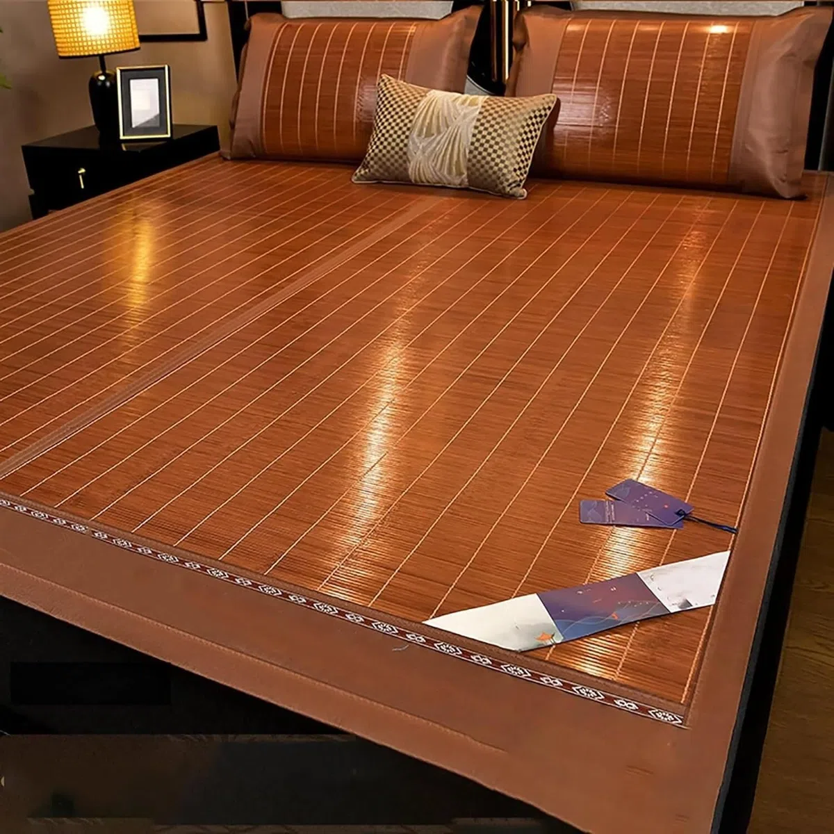 Alfombrilla de refrigeración de bambú de doble cara, cubrecolchón plegable portátil para climas cálidos, almohadilla de cama suave y lisa, ideal para acampar y dormir en casa