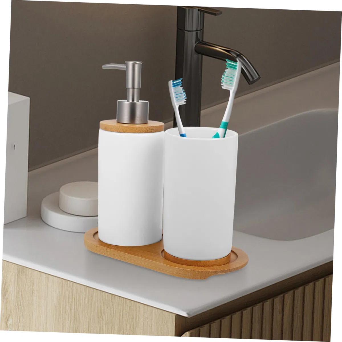 Mobestech Dispensador de Jabón y Vaso para Cepillos de Dientes Accesorios de Cerámica Blanco Conjunto de Baño Portátil y Práctico Portátil y Práctico para Baño y Tocador para Baño y Tocador