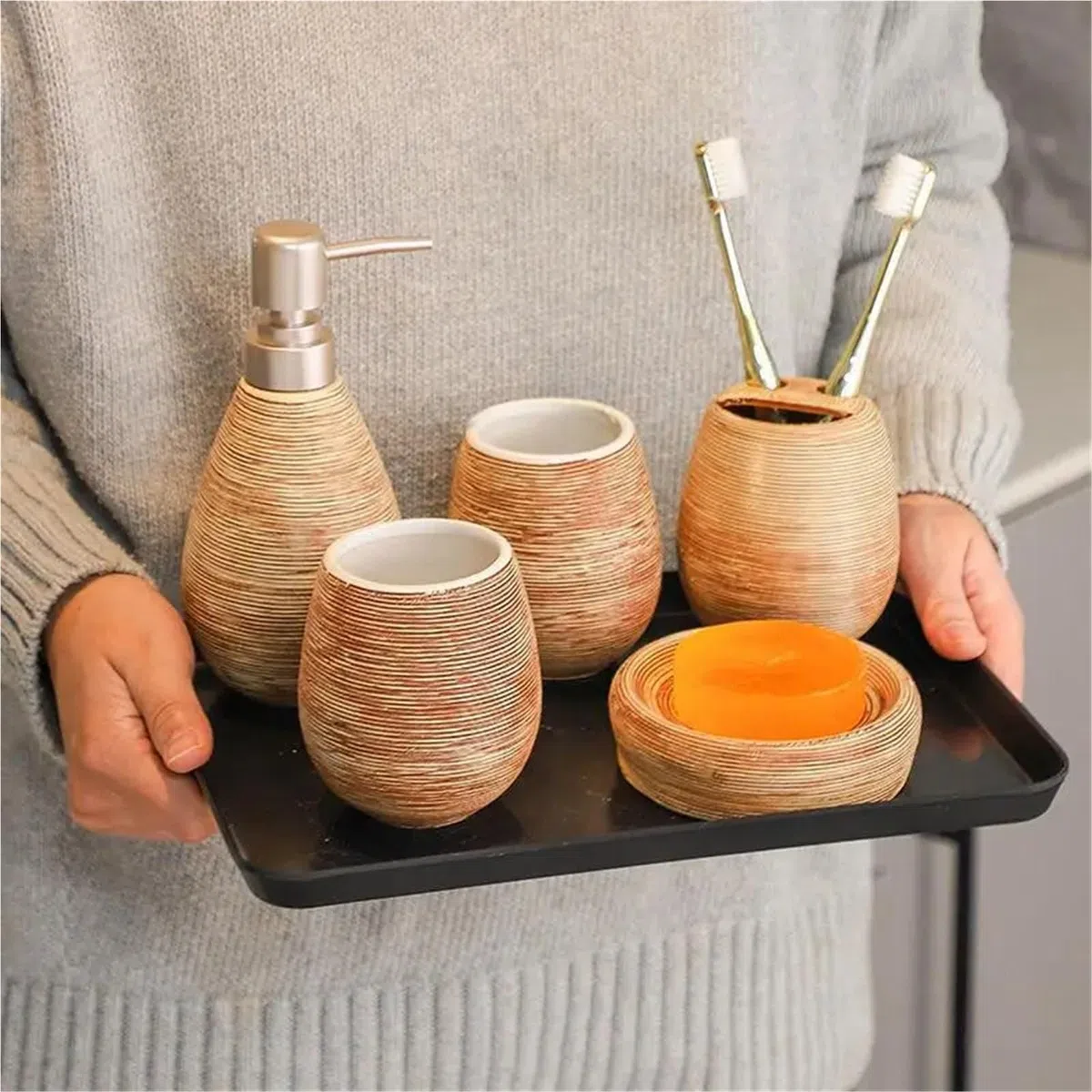 Set De Baño Juego de cerámica for baño, dispensador champú, Botella, jabonera, Soportes for cepillos Dientes, Accesorios for Taza Enjuague(Brown 4pcs)