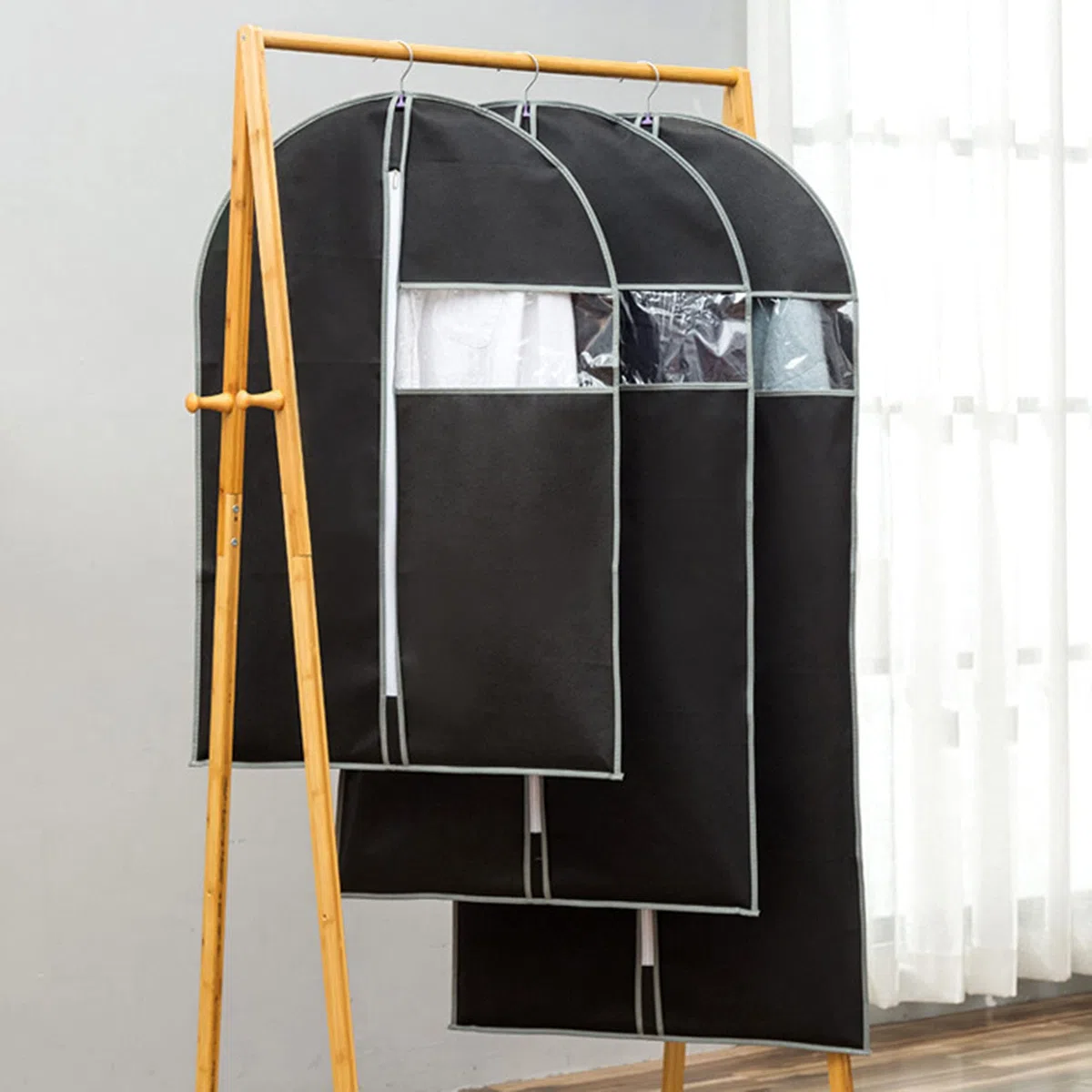 Bolsas protectoras para fundas de ropa con ventana transparente, 6 fundas para tropa no tejidas con cremallera, a prueba de polvo, a prueba de arrugas, duraderas, lavables, Black-60 x 110 cm