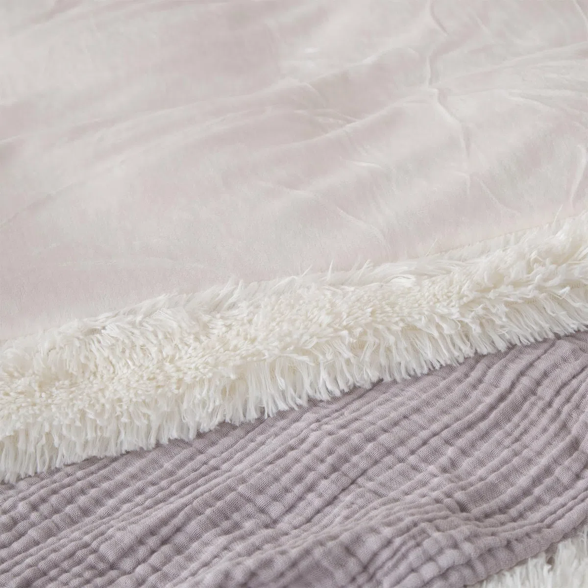 EMME Juego de Ropa de Cama de Felpa, 200 x 200 cm, Franela mullida, Juego para Cama y Ropa de Cama Suave y 2 Funda de Almohada de 80 x 80 cm, Color Blanco