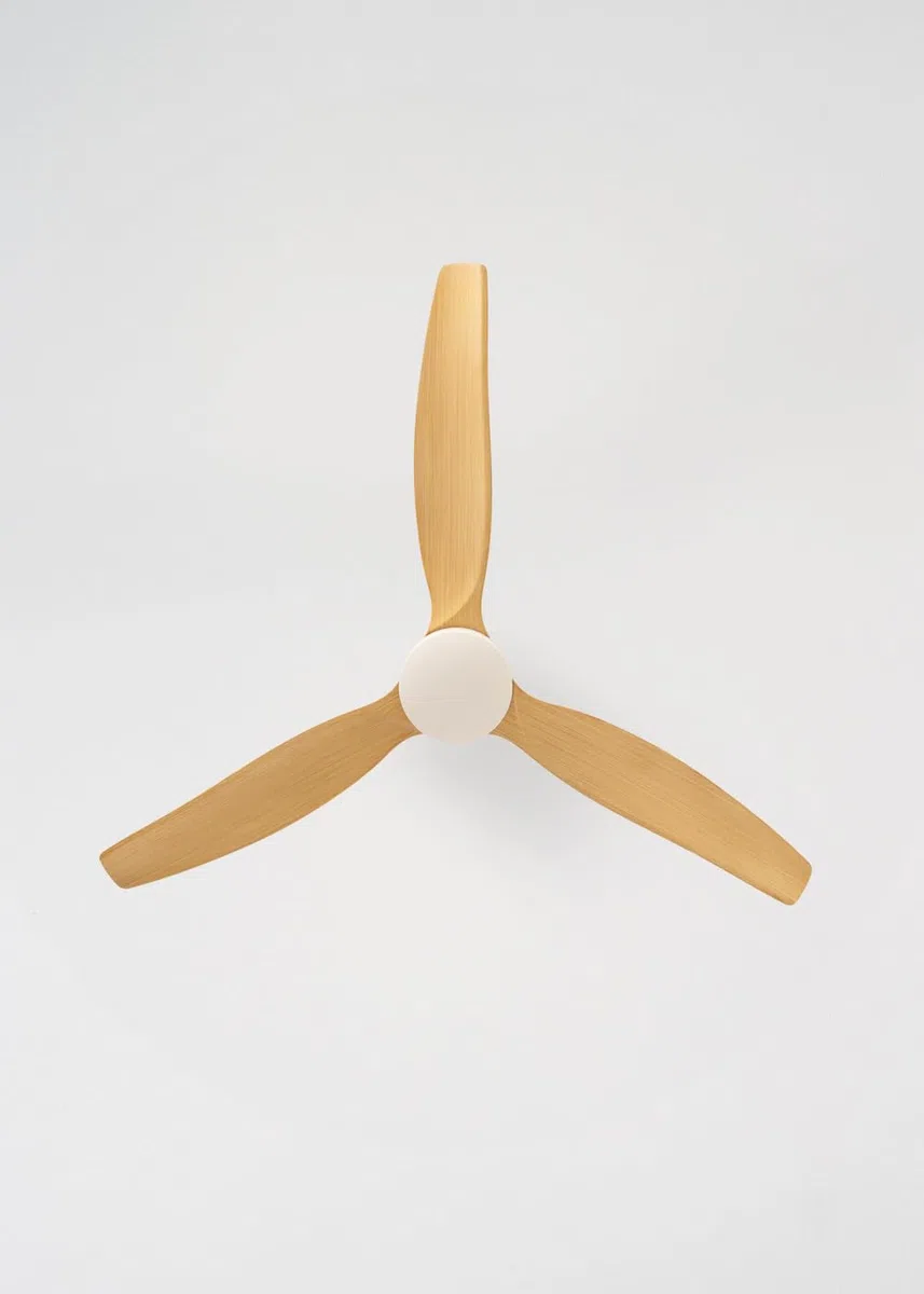 CREATE / WINDCALM M/Ventilador de techo ABS con luz azul cobalto efecto aspas madera clara con Wifi y mando / 40W, Temporizador, Ø132 cm, 3 temperaturas de luz, función verano-invierno