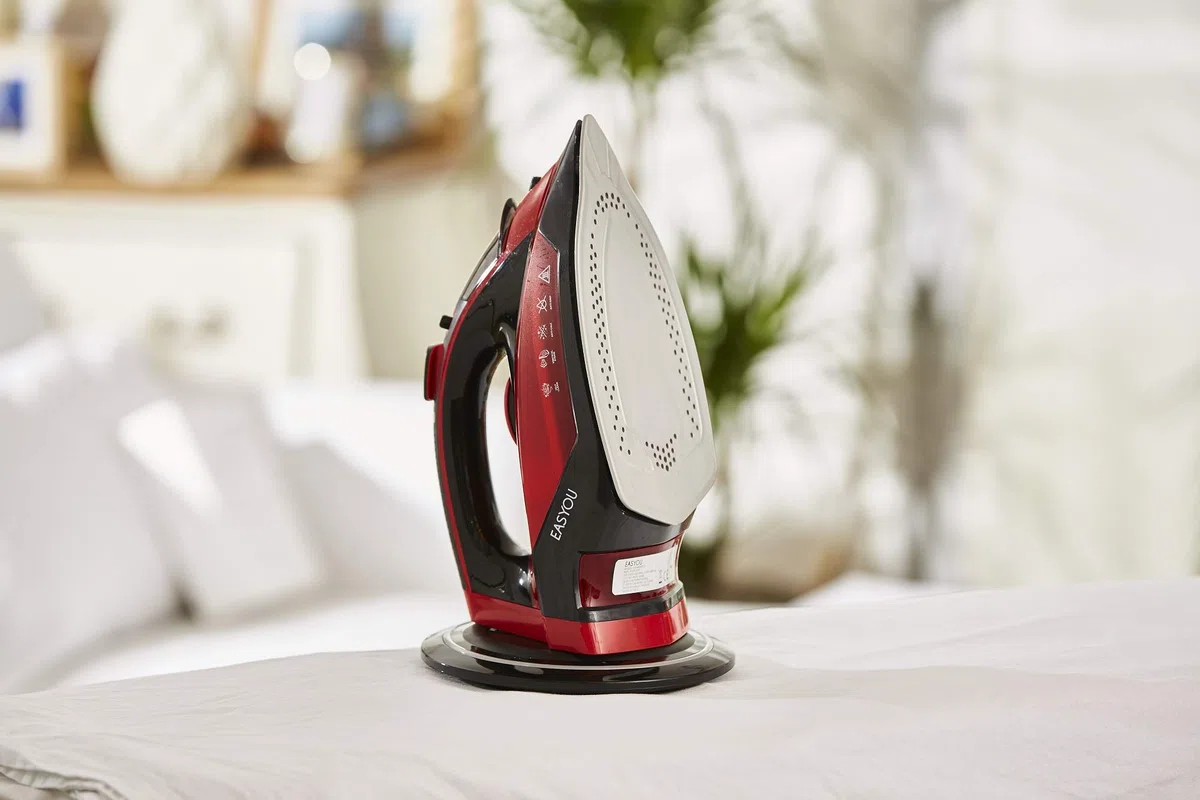 Easyou Plancha de Vapor, Plancha de Vapor Inalámbrica Simple Move 2400 W