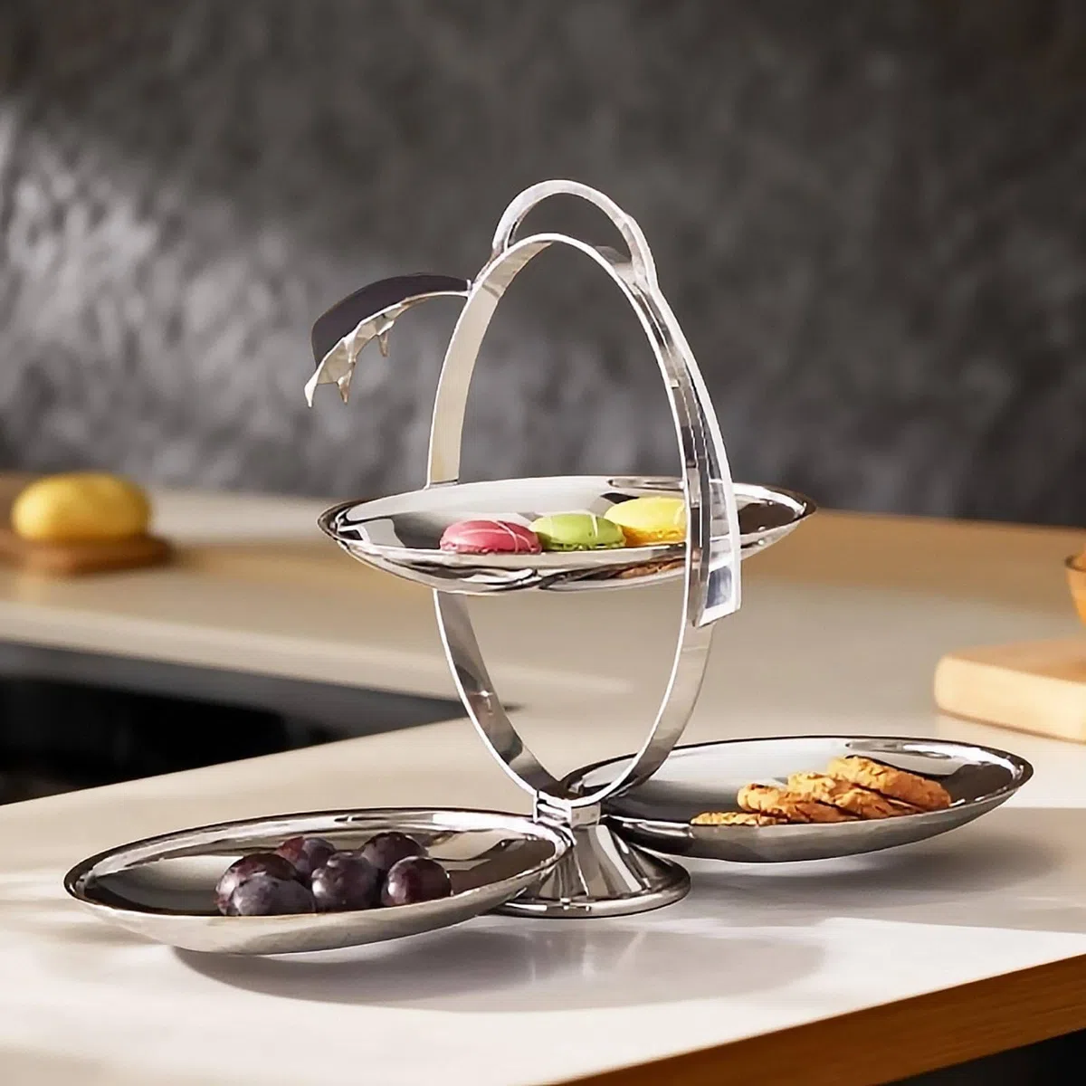 Bandeja de Acero Inoxidable con Compartimentos para Servir Alimentos Frescos Tapas Platos Pequeños y Repostería Estructura Compacta Plegable Adecuada, 20-10-28cm, Cerrado