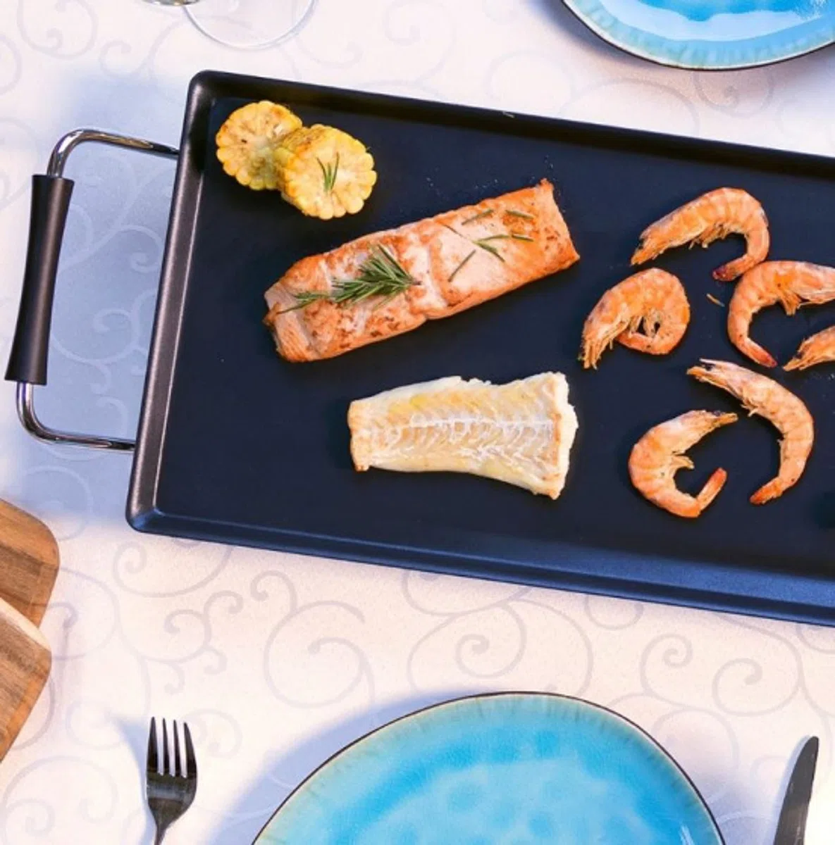 Bestron XXL Plancha electrica para cocinar, plancha cocina con revestimiento antiadherente, Parrilla eléctrica para hasta 8 personas, 1800 vatios, color: negro