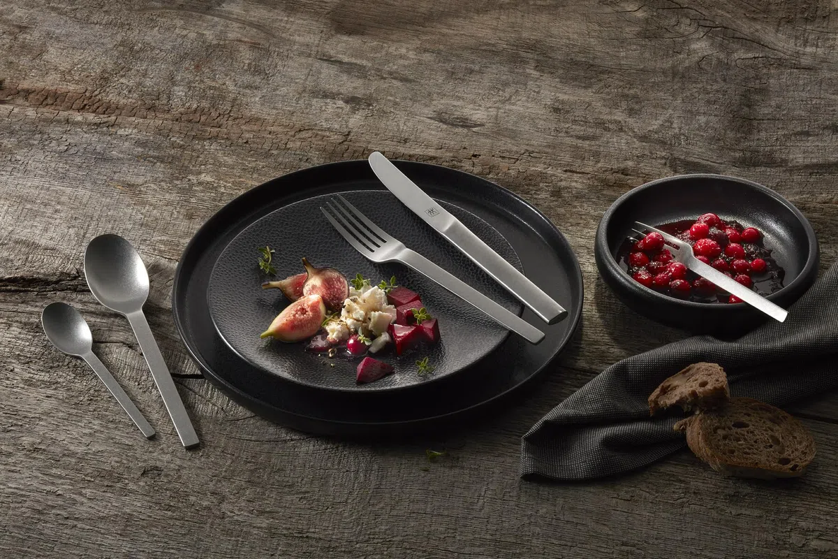 ZWILLING Cubertería de 68 piezas para 12 personas, acero inoxidable 18/10, diseño vintage, martillado, apto para lavavajillas