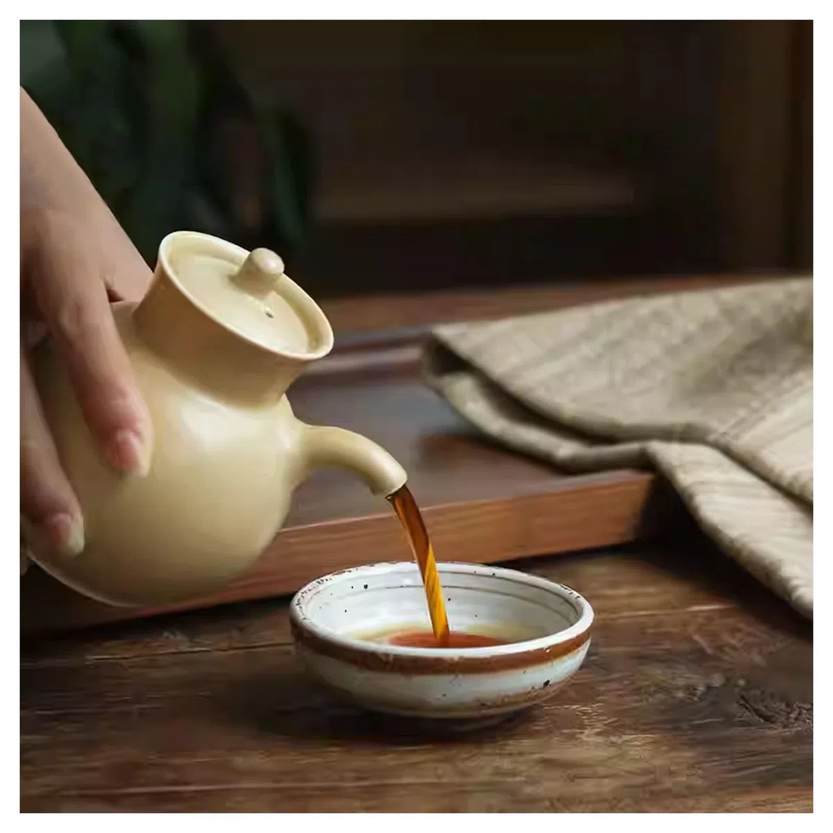 Dispensador de salsa de cerámica con tapa, botella de salsa de soja estilo japonés, olla de especias para condimentos de cocina, soporte de vinagre para especias y condimentos