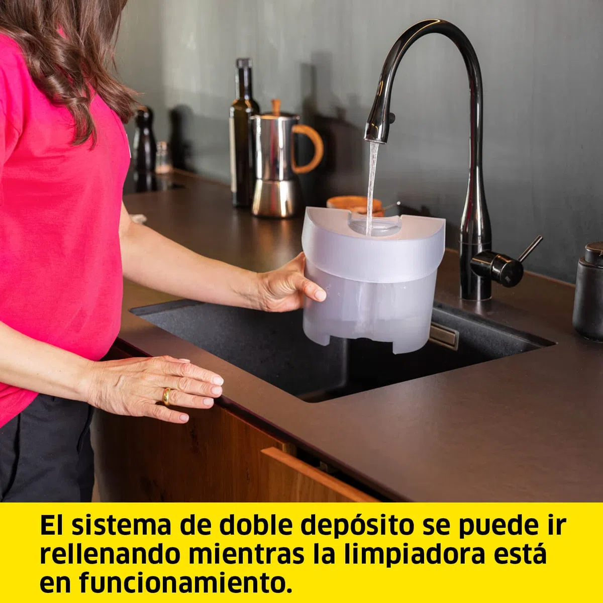 Kärcher, Limpiadora de vapor SC 4 Deluxe EasyFix, Presión de vapor 4 bar, Calentamiento 3 min, Superficie 130 m, Kit suelos EasyFix, Boquillas, cobertura microfibra y cepillo, Amarillo, Negro