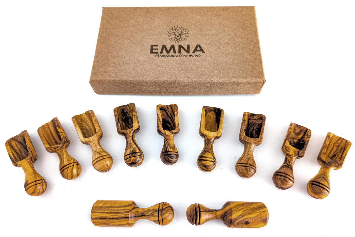 EMNA - 11 palas de madera de olivo pequeñas de aprox. 6 cm, regalo de lujo, caja de regalo de madera de olivo, regalo para el día de la madre, decoración para cocina, madera