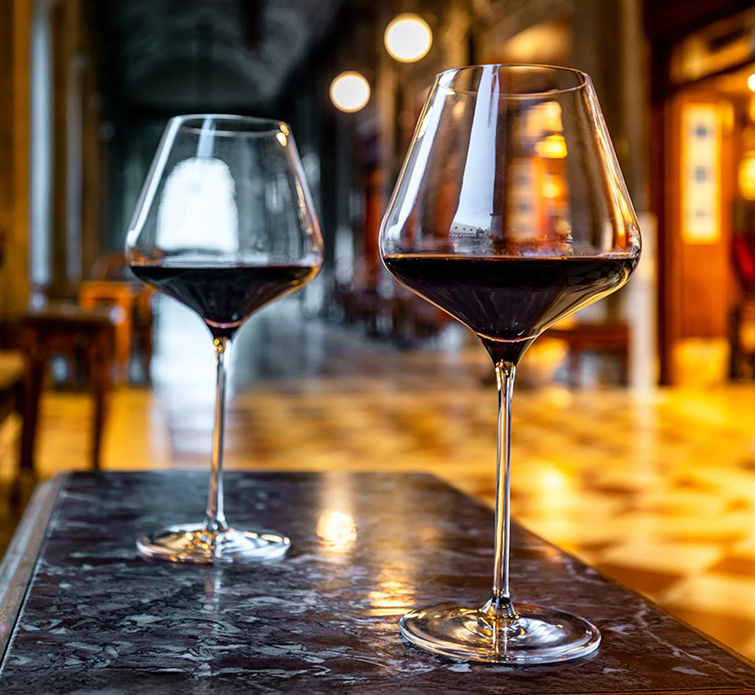 Stölzle Lausitz Copas de Vino de Borgoña Quatrophil Set de 6, 710 ml – Copas de Vino Tino para Borgoña y Pinot Noir – Copas para una Óptima Liberación de Aroma – Resistentes a Lavavajillas y Golpes