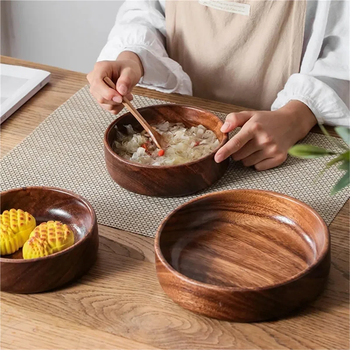 Ensaladera Cuenco de madera maciza, cuenco de barco de nogal, ensaladera de madera creativa, almacenamiento Vintage de frutas, utensilios de cocina for el hogar Para la cocina Ensaladas Postre Meriend