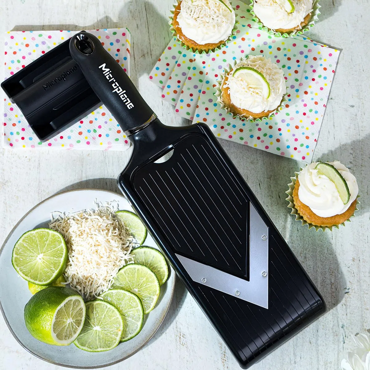 Microplane - Cortador de alimentos ajustable en forma de V con juliana