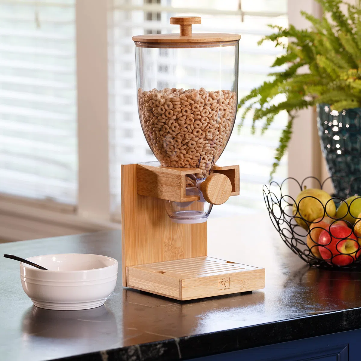 Dispensador de Cereales de Bambú Honey-Can-Do, Contenedor de Almacenamiento de Alimentos para Despensa, Encimera de Cocina, Organización y Almacenamiento KCH-09867 Natural