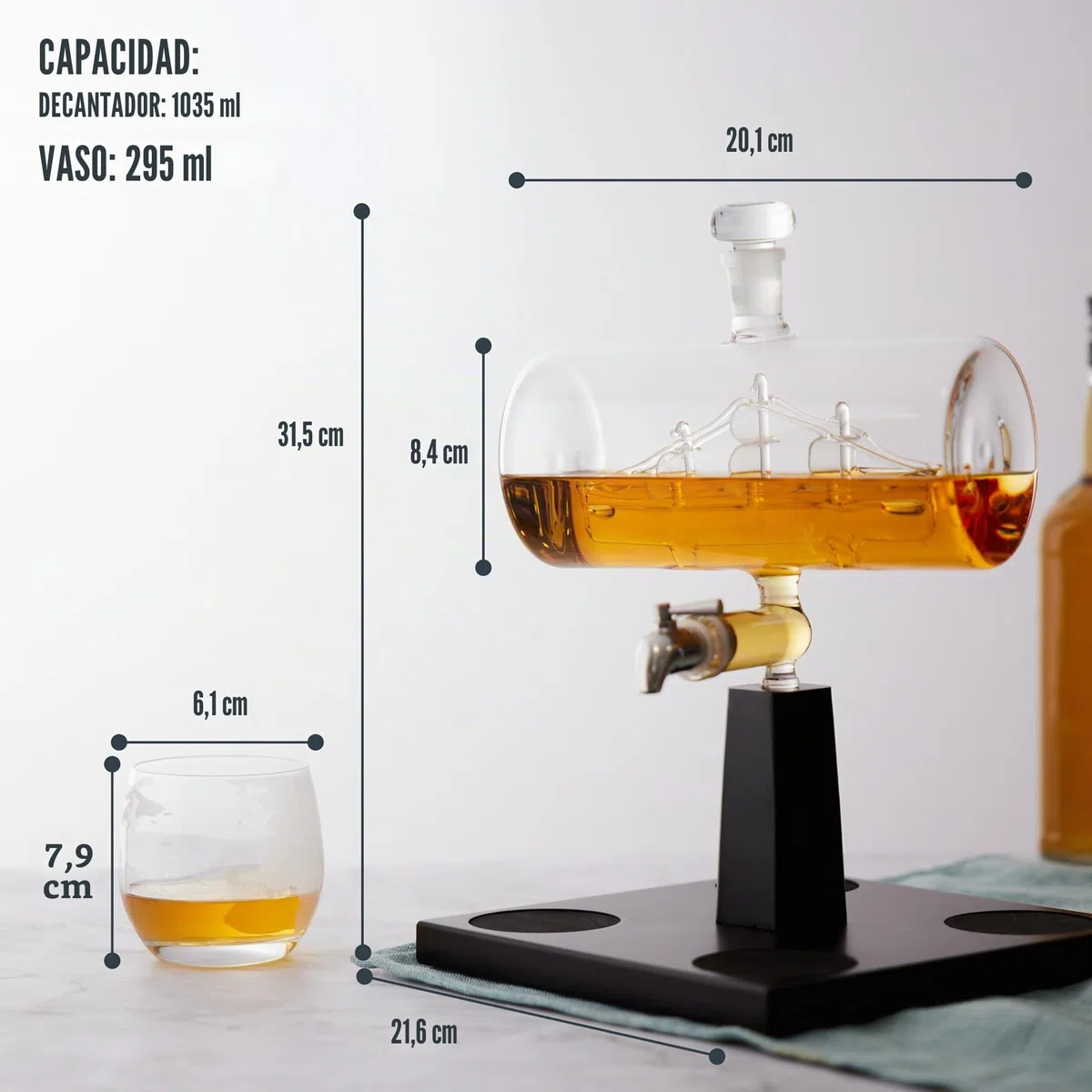 Oak & Steel - Juego Decantador De Whisky mas Set de 4 Vasos - Decantador Aireador para Bebidas Espirituosas Ideal para Ocasiones Especiales - Capacidad de 1000 ml