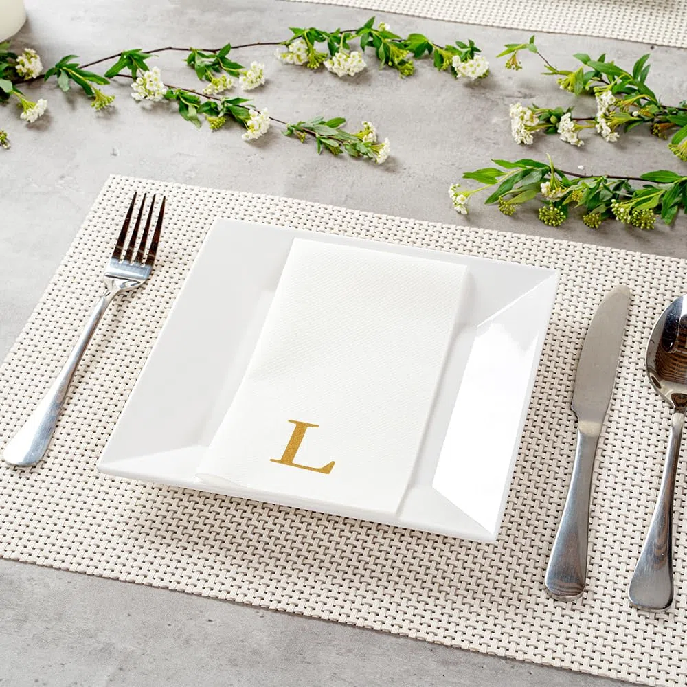Luxenap - Toallas de invitados de 15.8 x 7.9 pulgadas, 50 toallas de mano con letras doradas, letra "L", letra Sans Serif, servilletas de papel blanco, airlaid, para baños y mesas