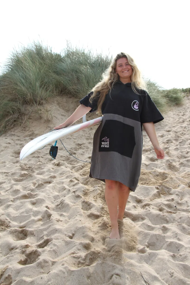 WAVE HAWAII Travel-Poncho de baño para hombre y mujer, S-M, 151-183 cm | 100% algodón, poncho de surf para adultos, toalla de rizo con alta absorción de agua, ayuda para cambiar la playa, adultos